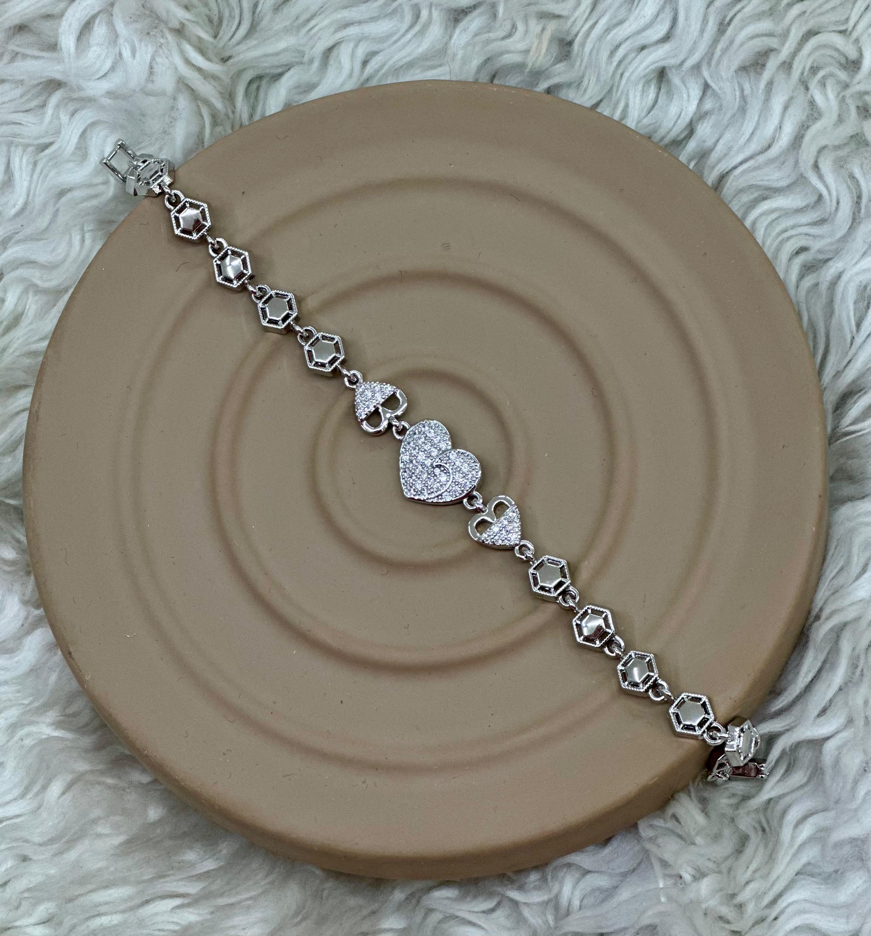 ✨ GÜMÜŞ KALP Dansı Bilekliği ✨