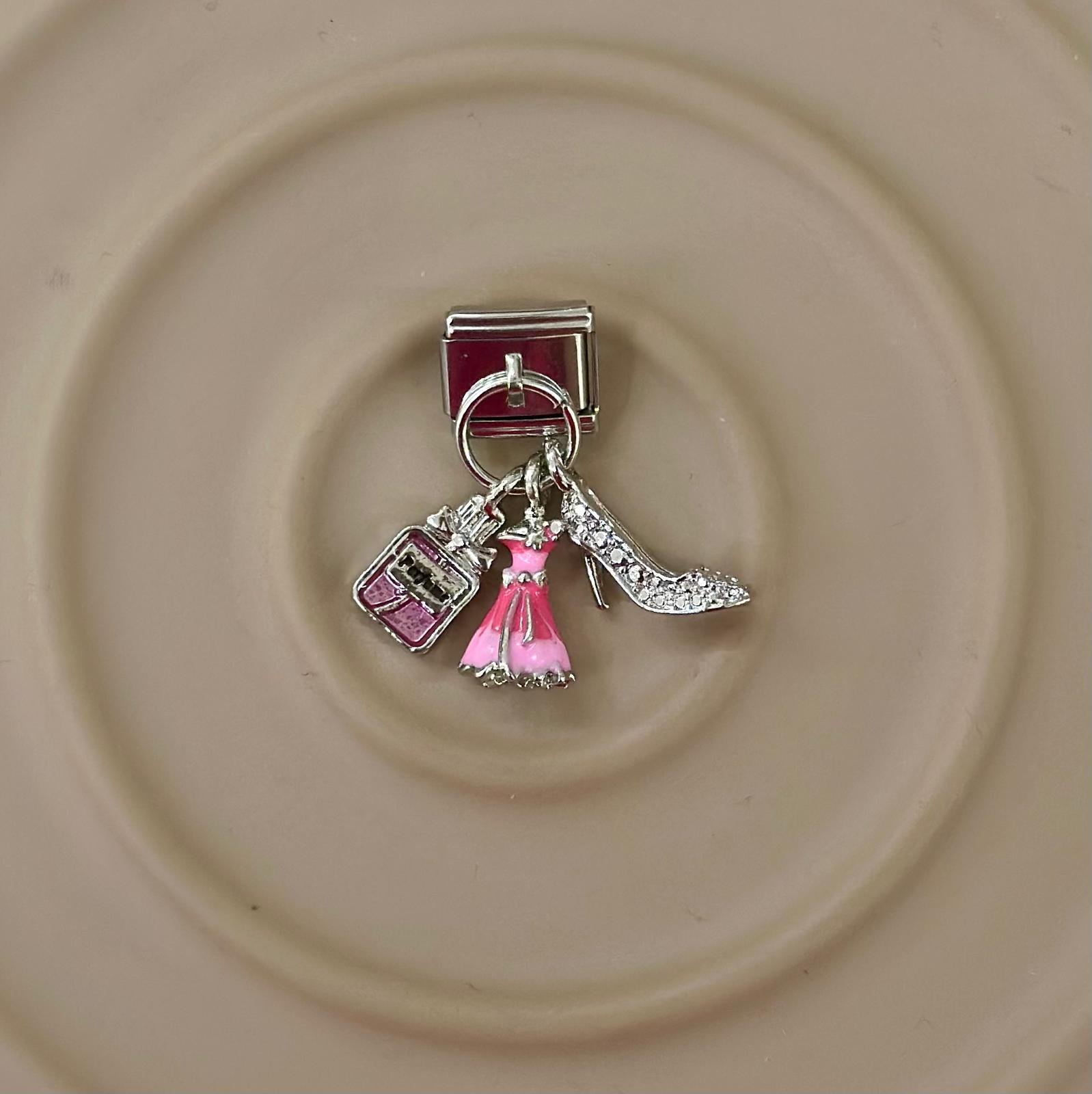 💖 Podyum Şıklığı: Moda Temalı Nomination Charm! 👠