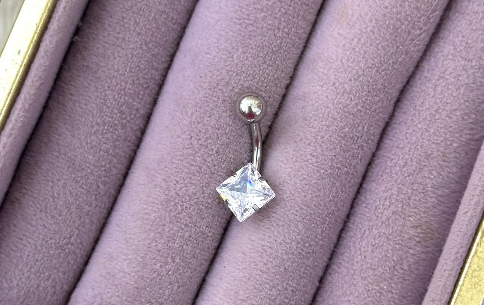 ✨ Prenses Işıltı Çelik Göbek Piercing ✨