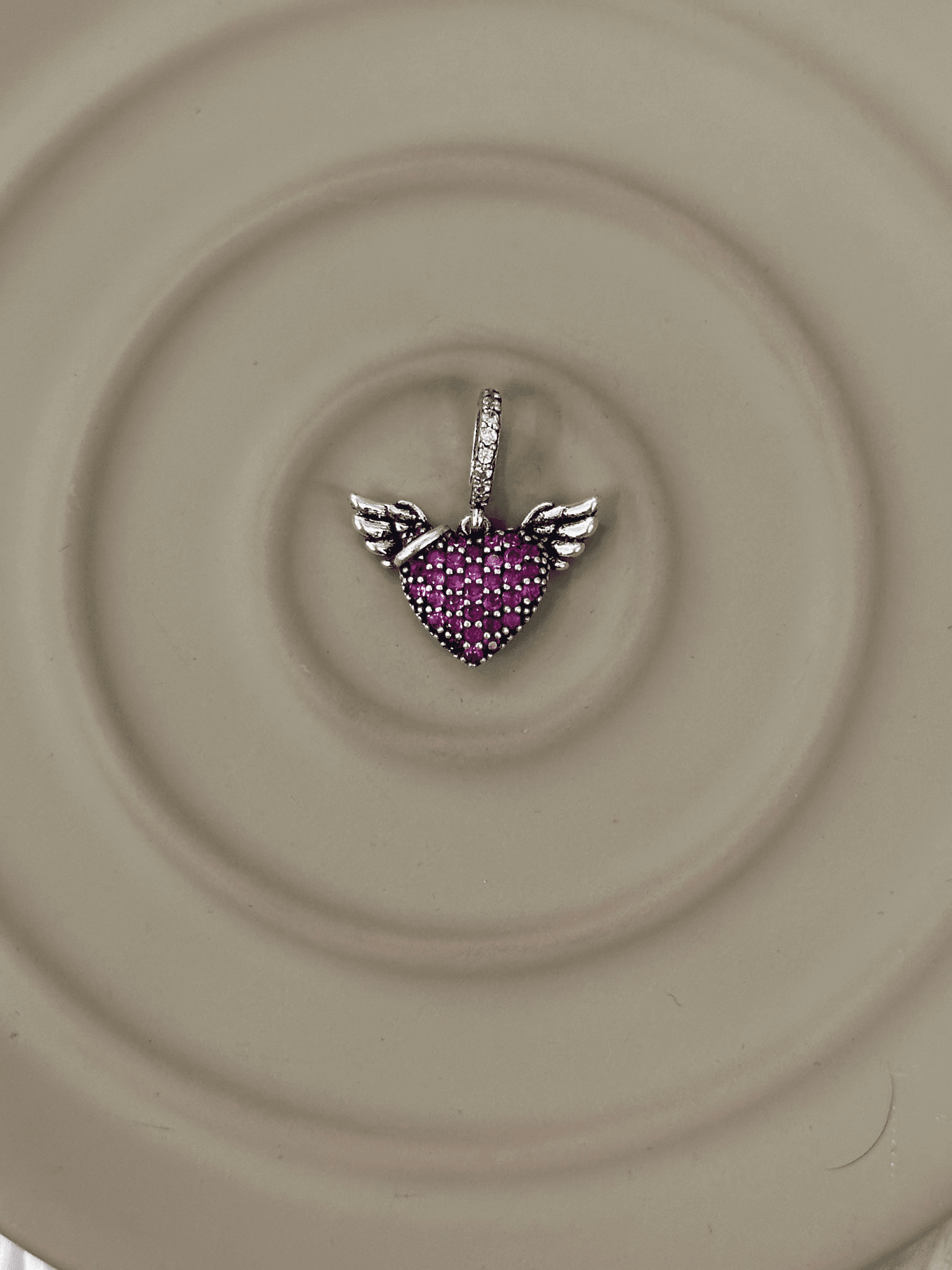 “Pembe Kanatlı Kalp” Taşlı Dangle Charm