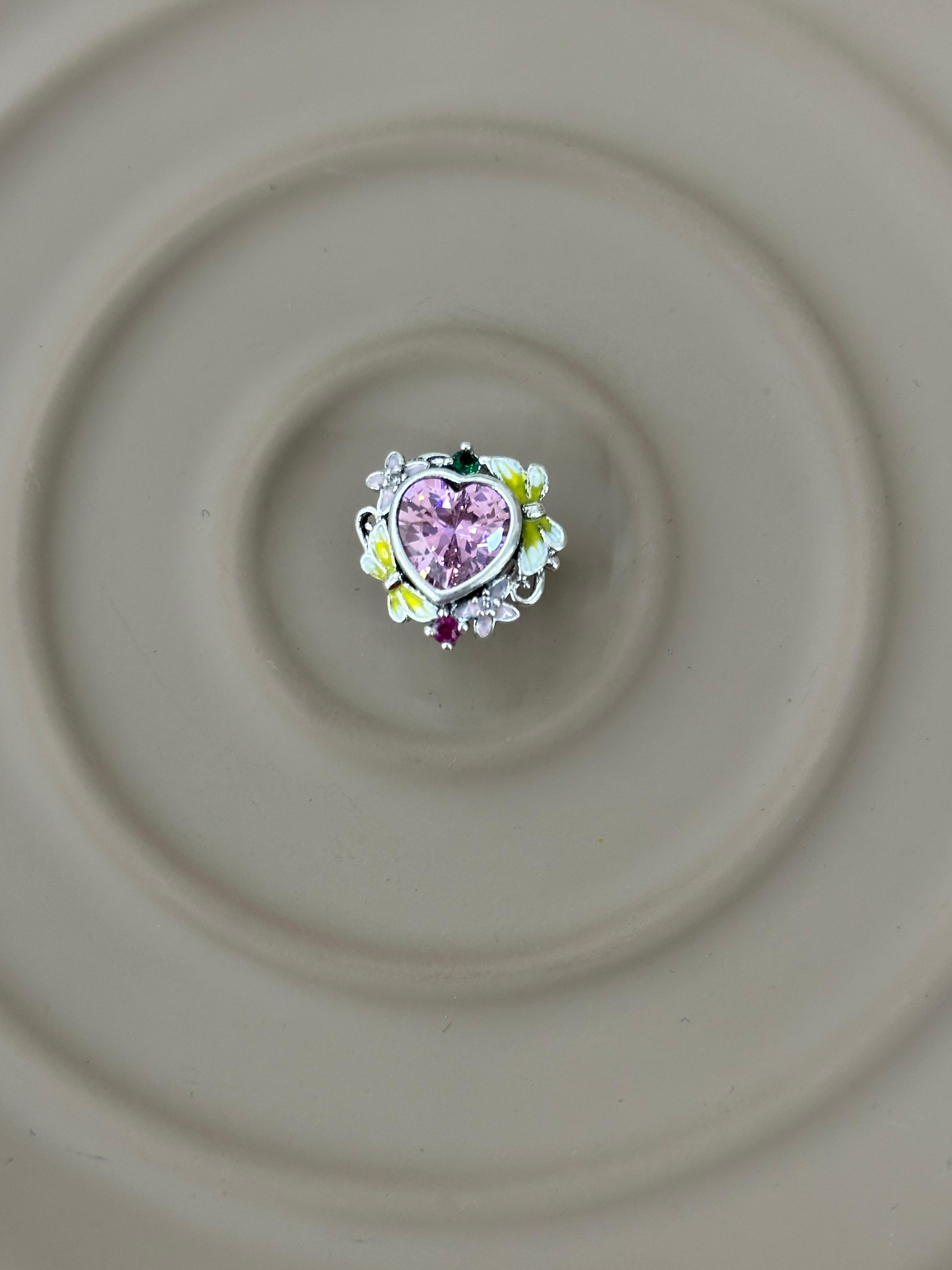 Pembe Kalp Bahçe Çiçeği Charm