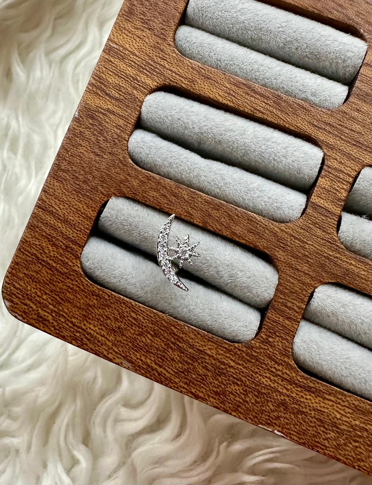 🌙 Ay ve Yıldız Piercing
