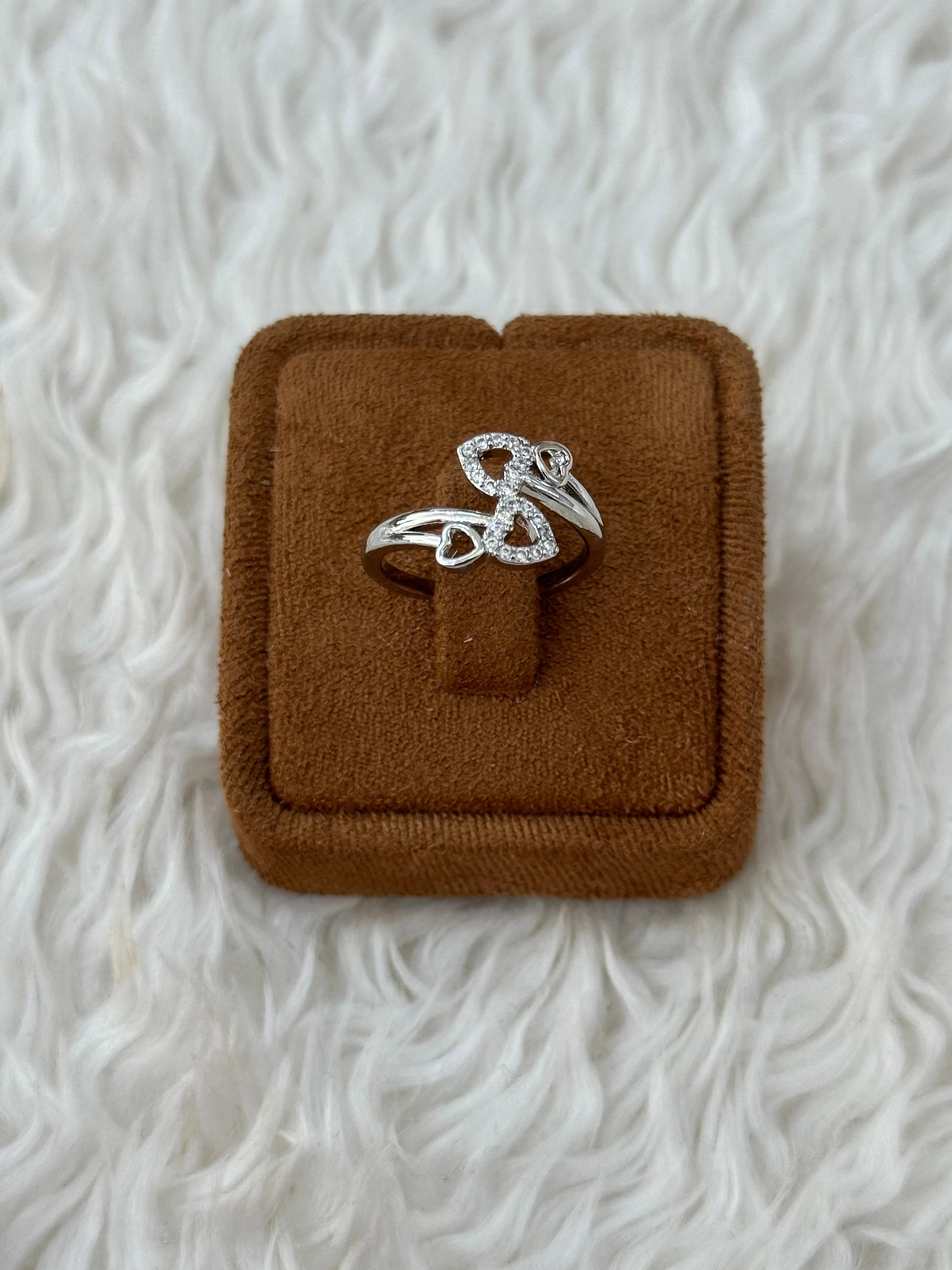 ❤️ Işıltılı Kalpli Sonsuzluk Yüzük