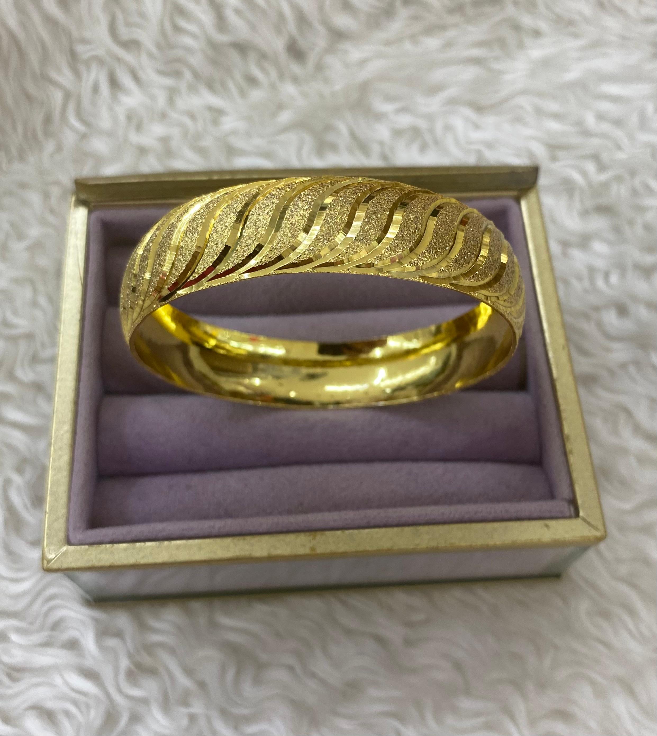 "Sonsuz Dalga" Kumlu Yüzey Kelepçe Bilezik (60mm)