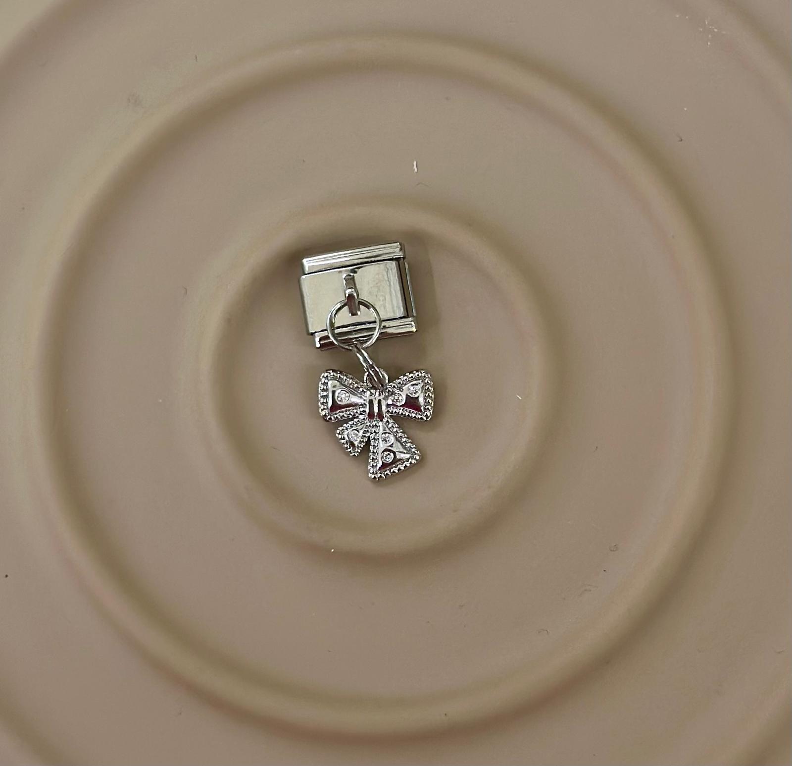 🎀 Zarafetin İmzası: Bağları Güçlendiren NOMINATION CHARM! 🎁