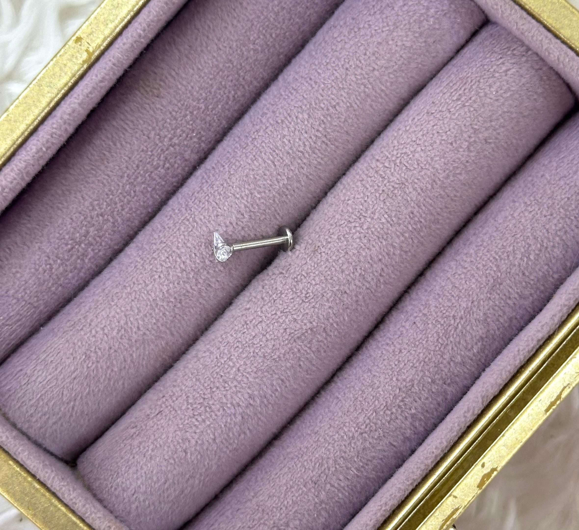 Üçgen Işıltı Zirkon Çelik Piercing ✨🔺  
