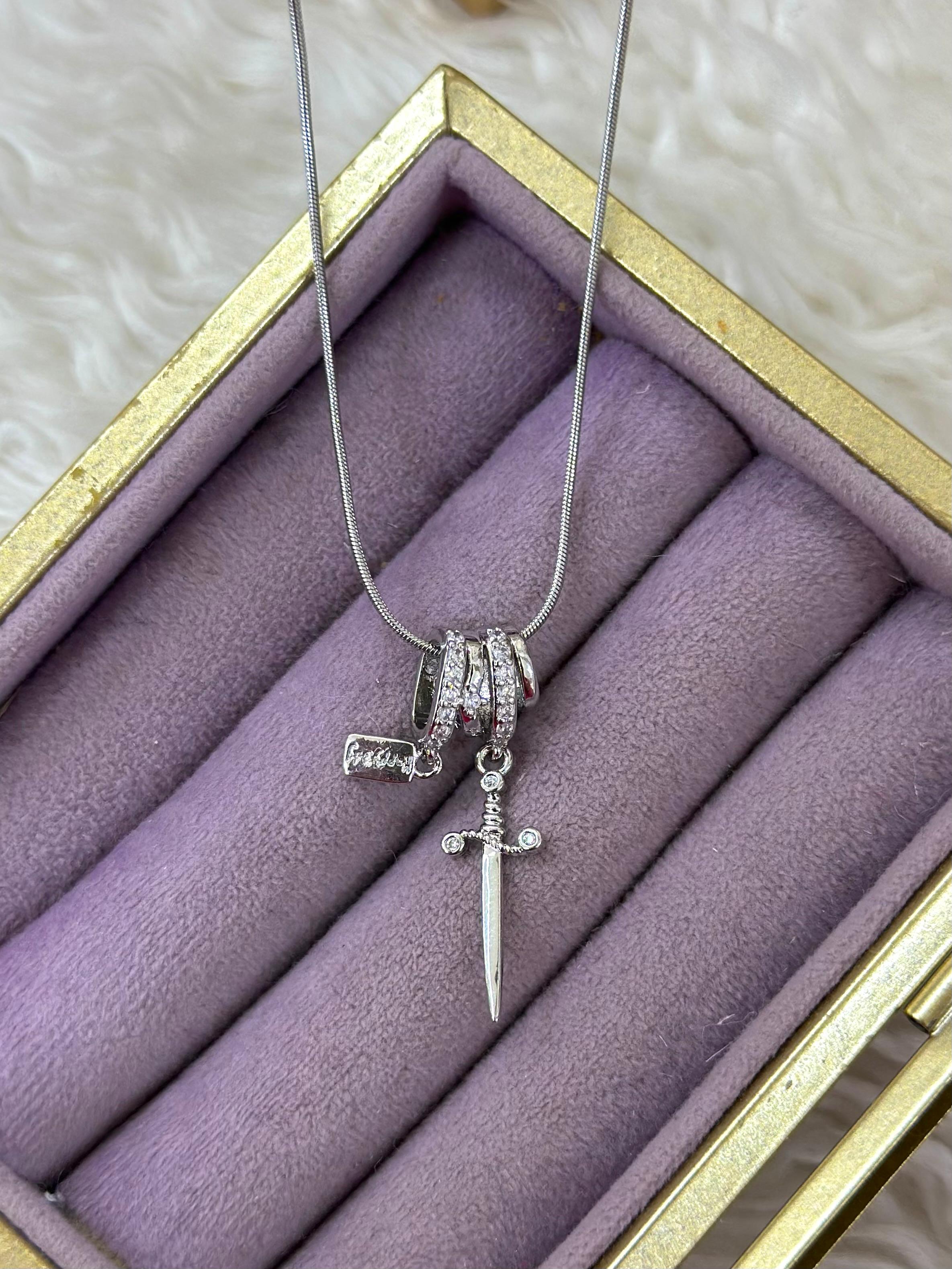 ⚔️  Şövalye Kılıcı ve Zirkon Yüzükler Kolyesi 🛡️