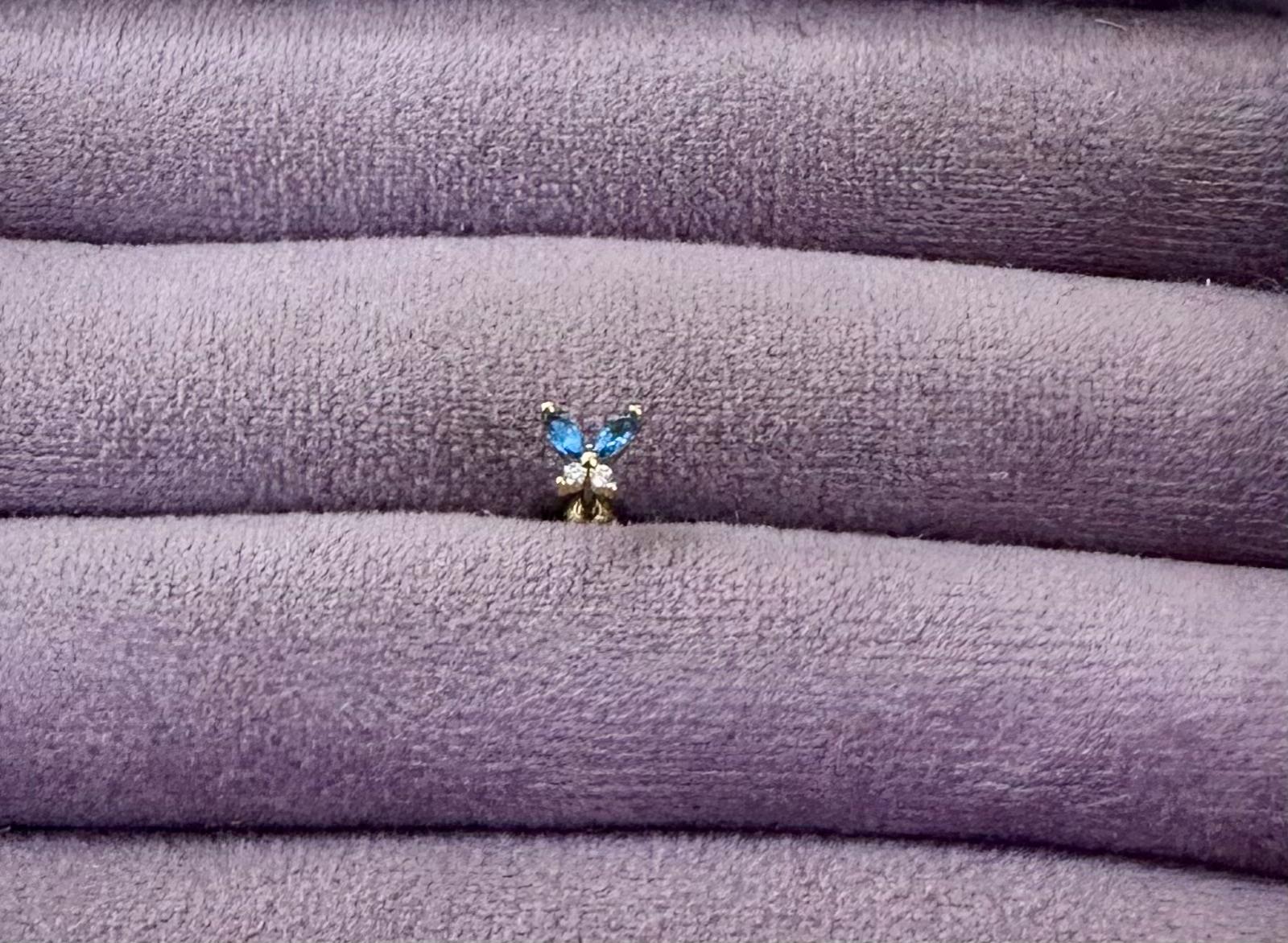 🦋  Mavi Taşlı Kelebek Piercing
