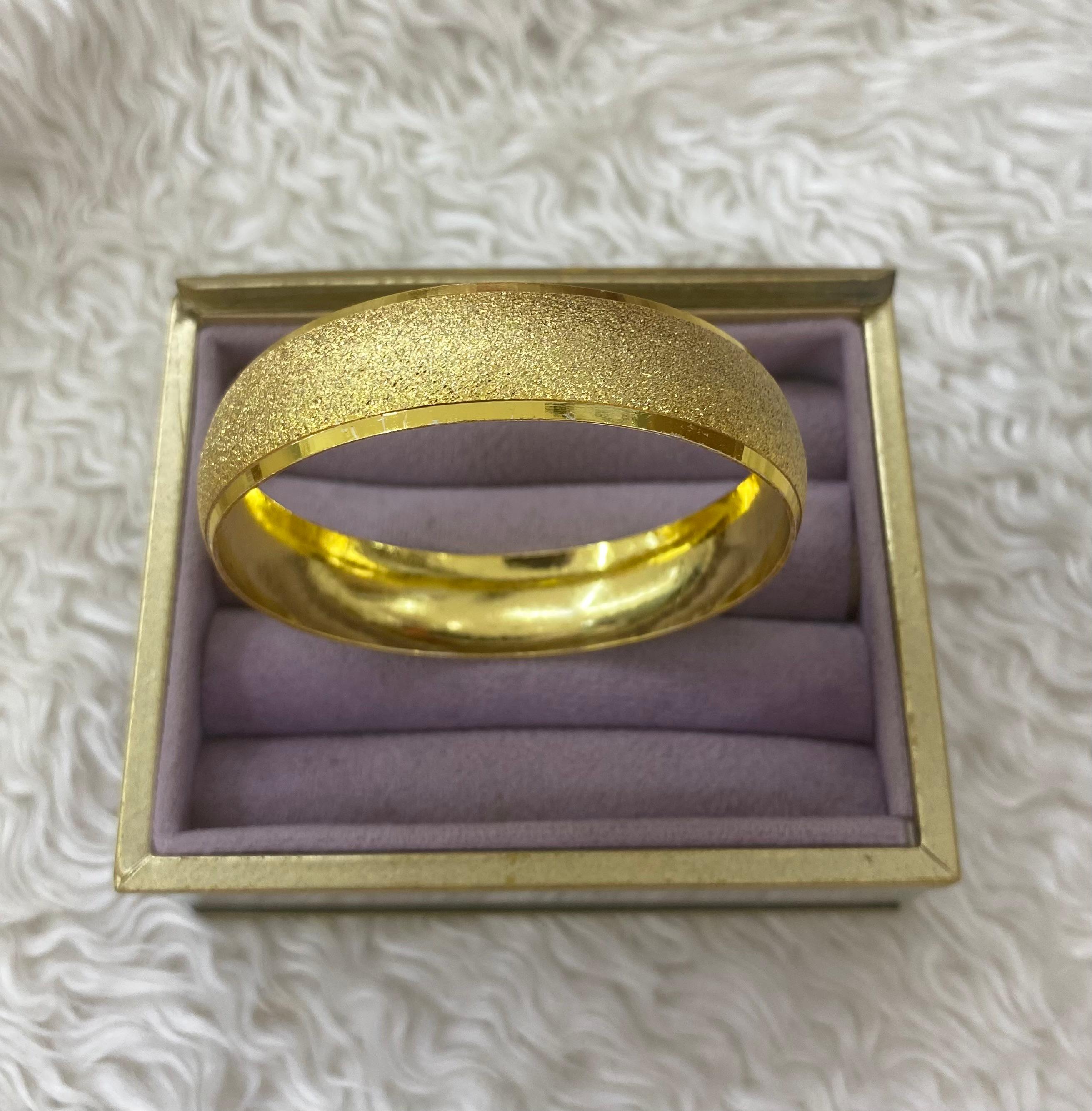 "Kum Tanesi" Tek Dokulu Kelepçe Bilezik (60mm)