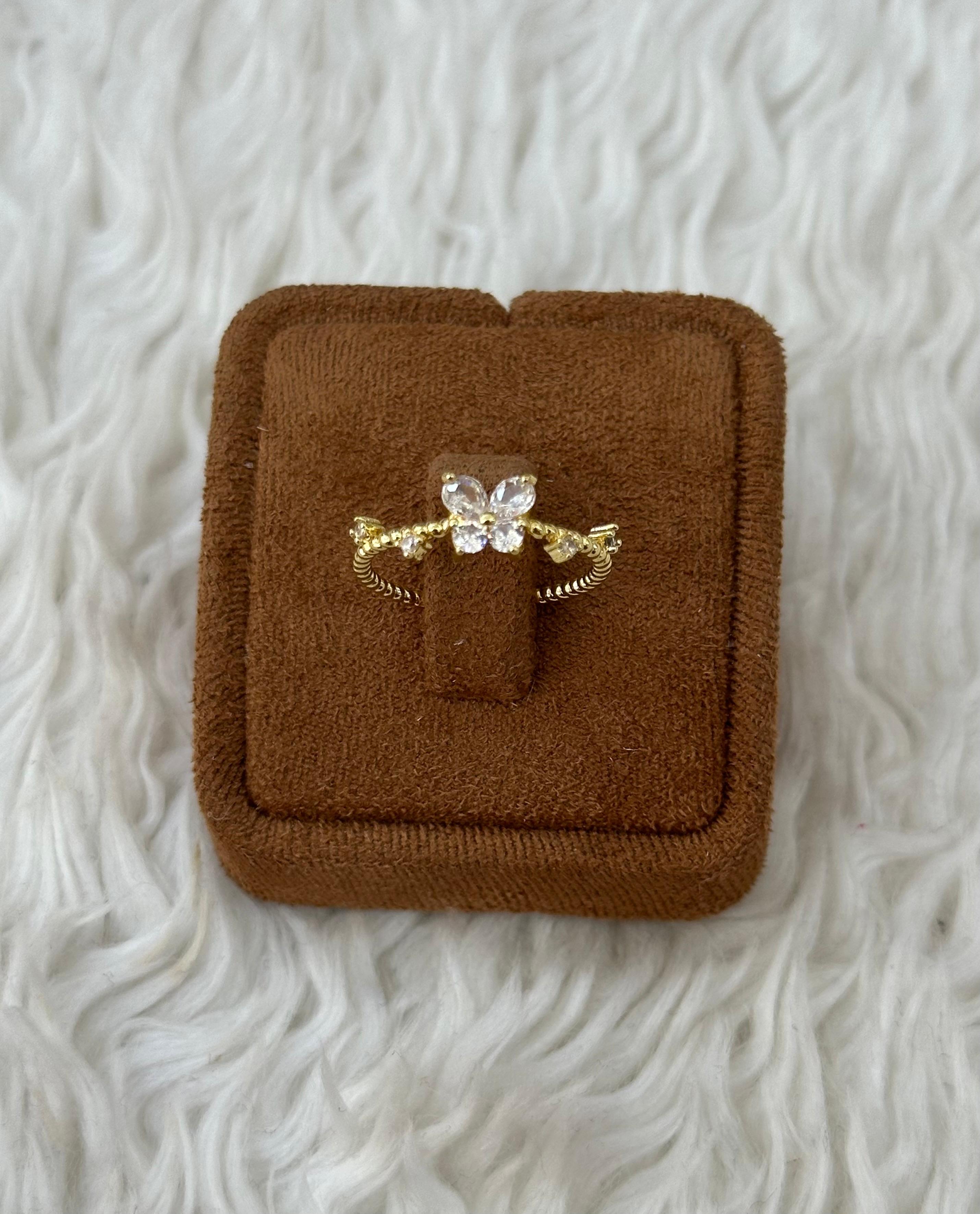 ✨Kelebek Zarafeti Işıltılı Kanat Yüzük