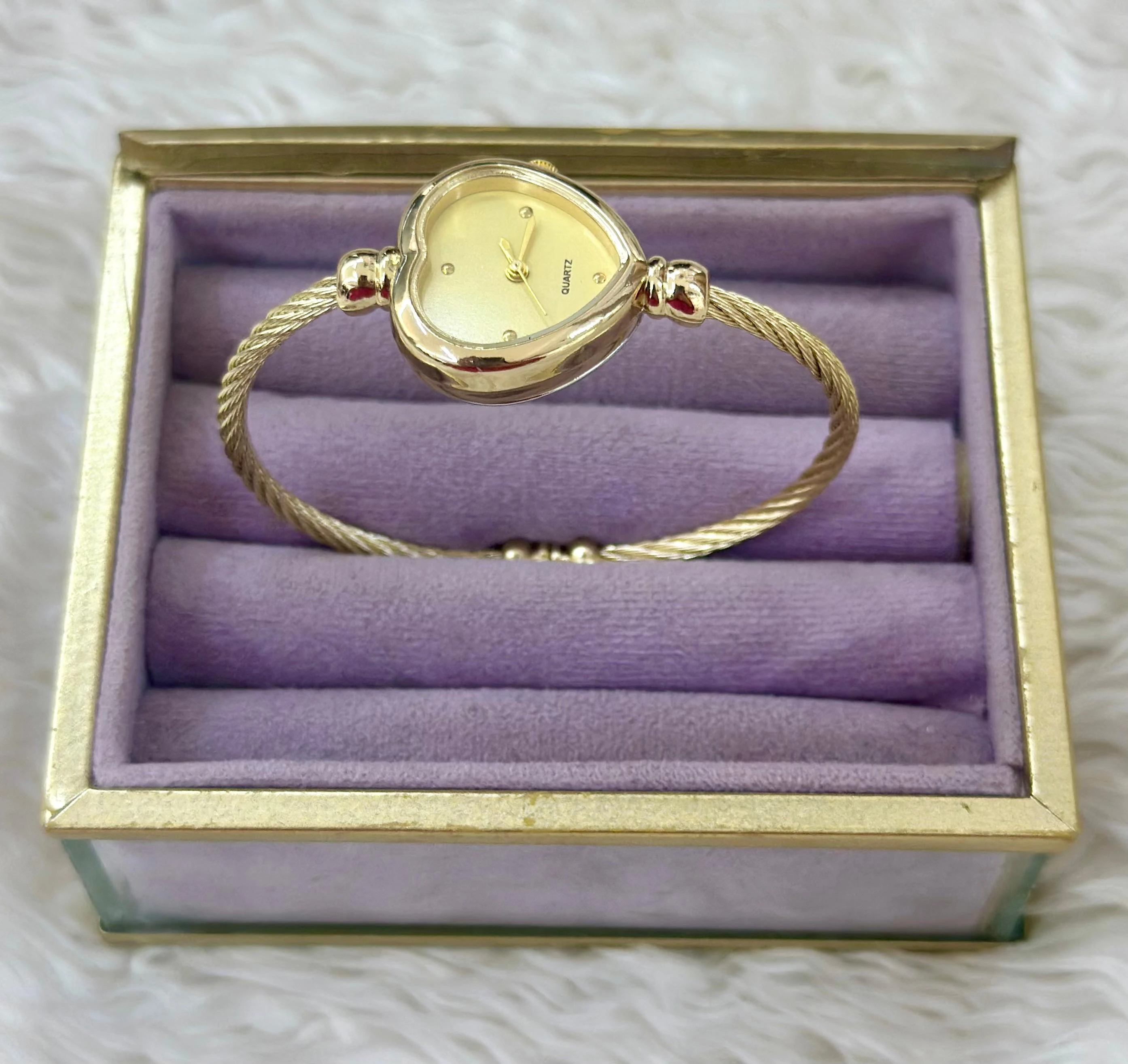 🌷 Romantik Hafiflik: Milanaise Hasır Saat 