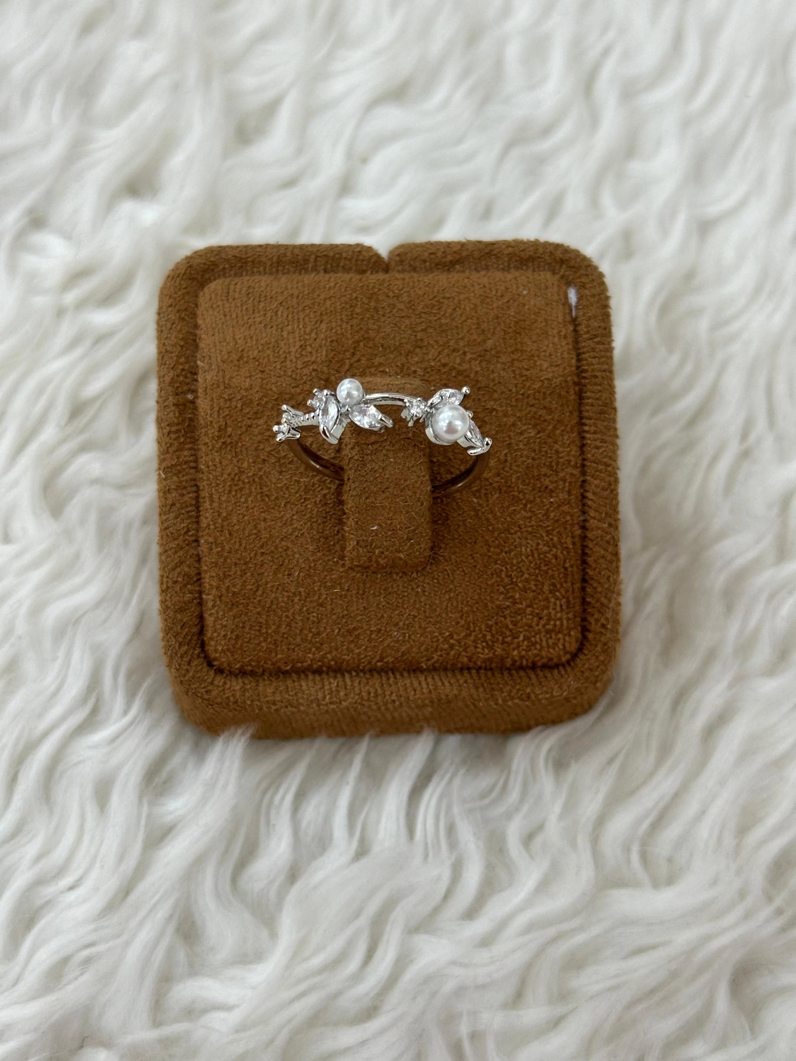 İnci Perisi: Işıltılı Damla Yüzük 💧🧚‍♀️