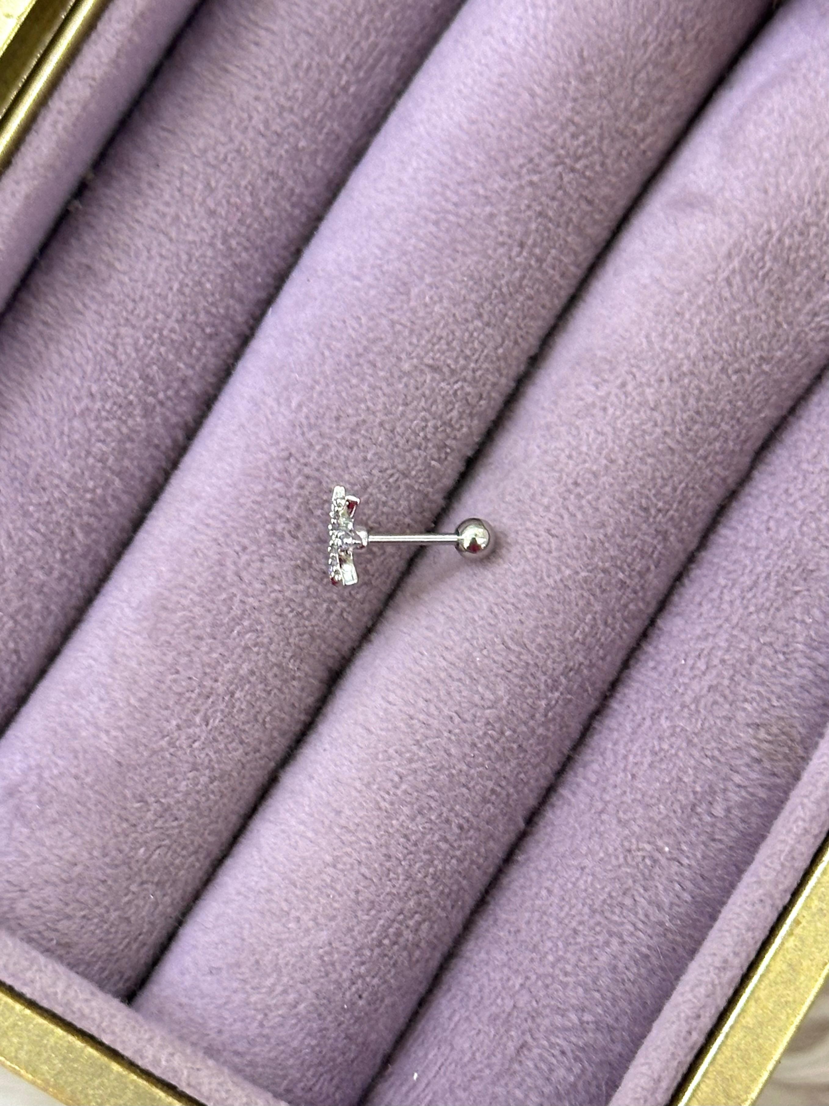 ✨ Parıltı Yaprak Çelik Piercing ✨