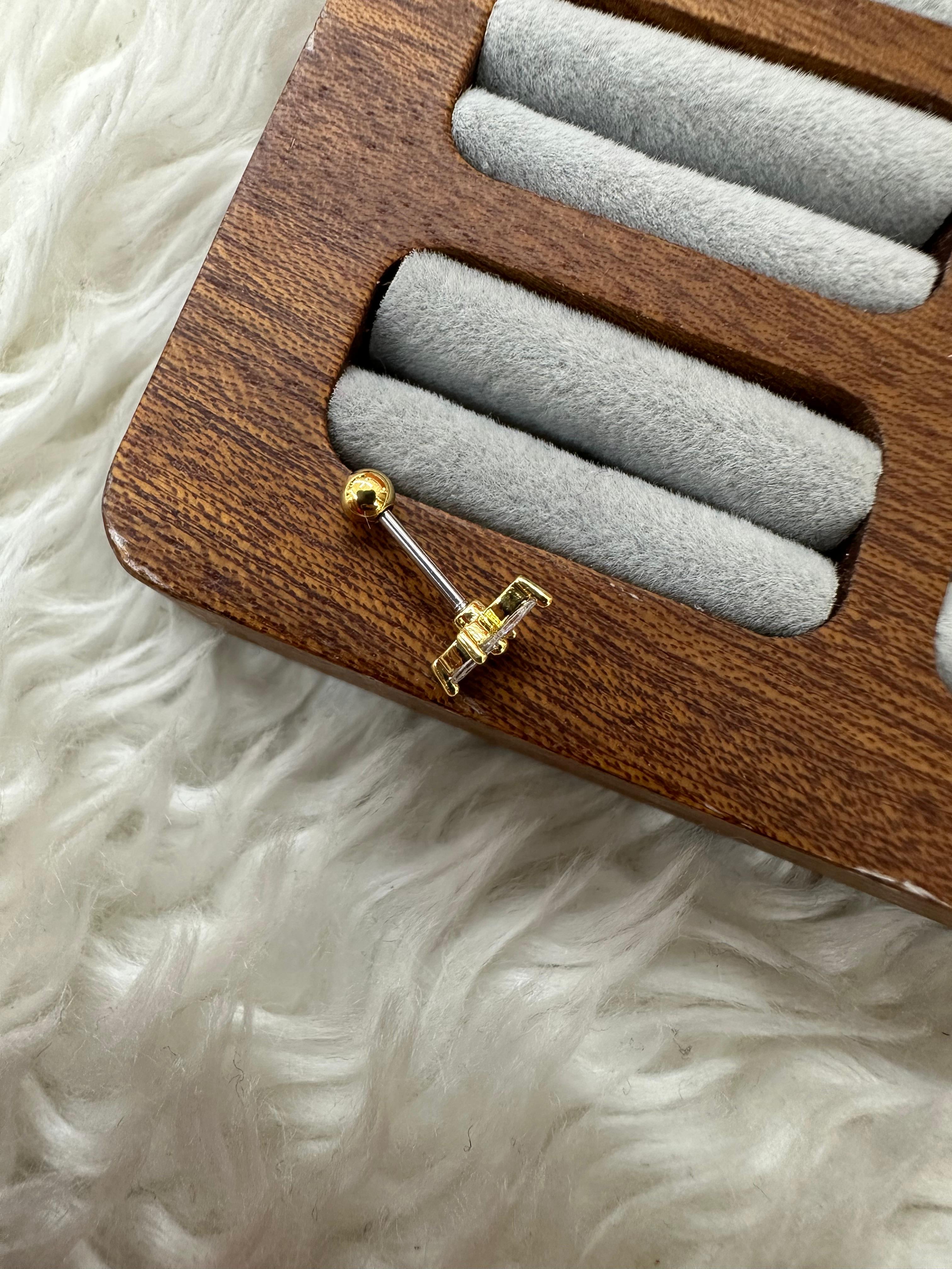 🧭✨💎 YOL GÖSTERİCİ IŞIK: TAŞLI KUZEY YILDIZI PIERCING