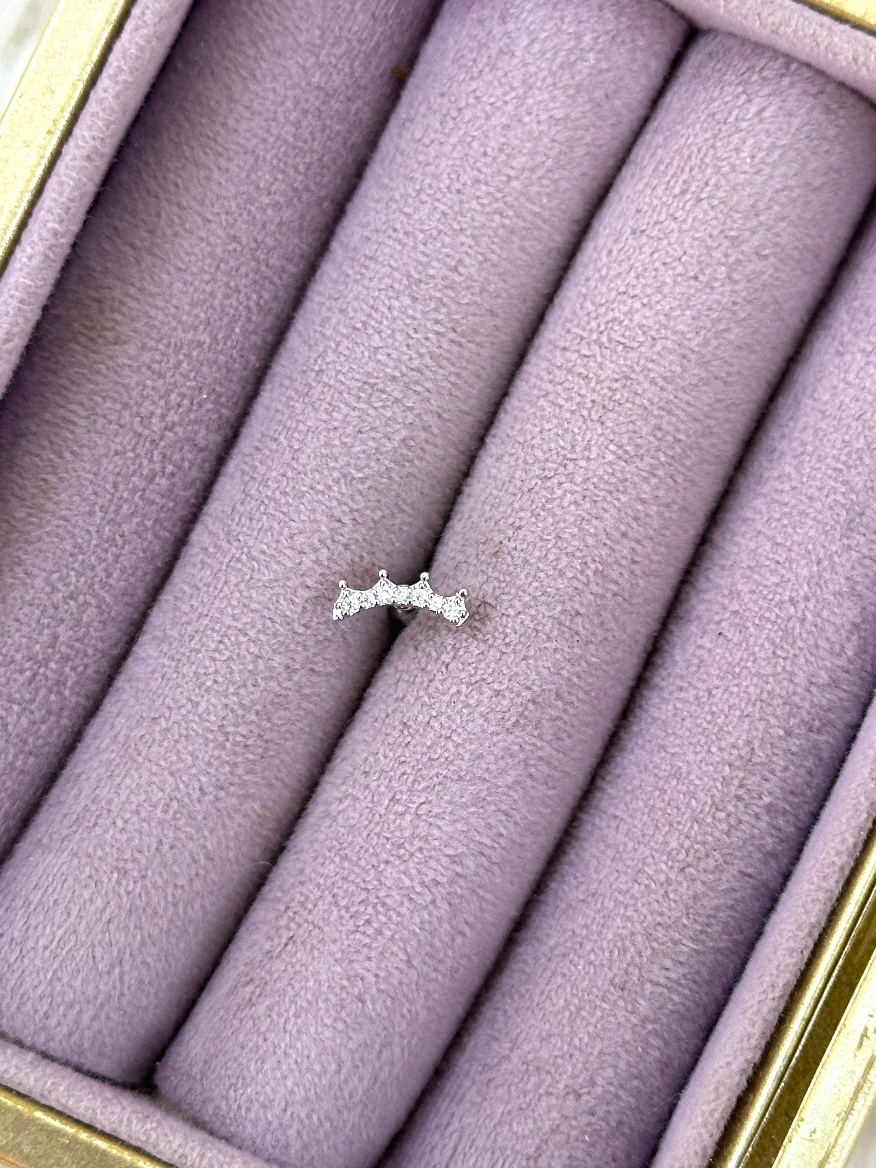 ✨ Gülümse Kavis – Zirkon Beştaş Mini Piercing