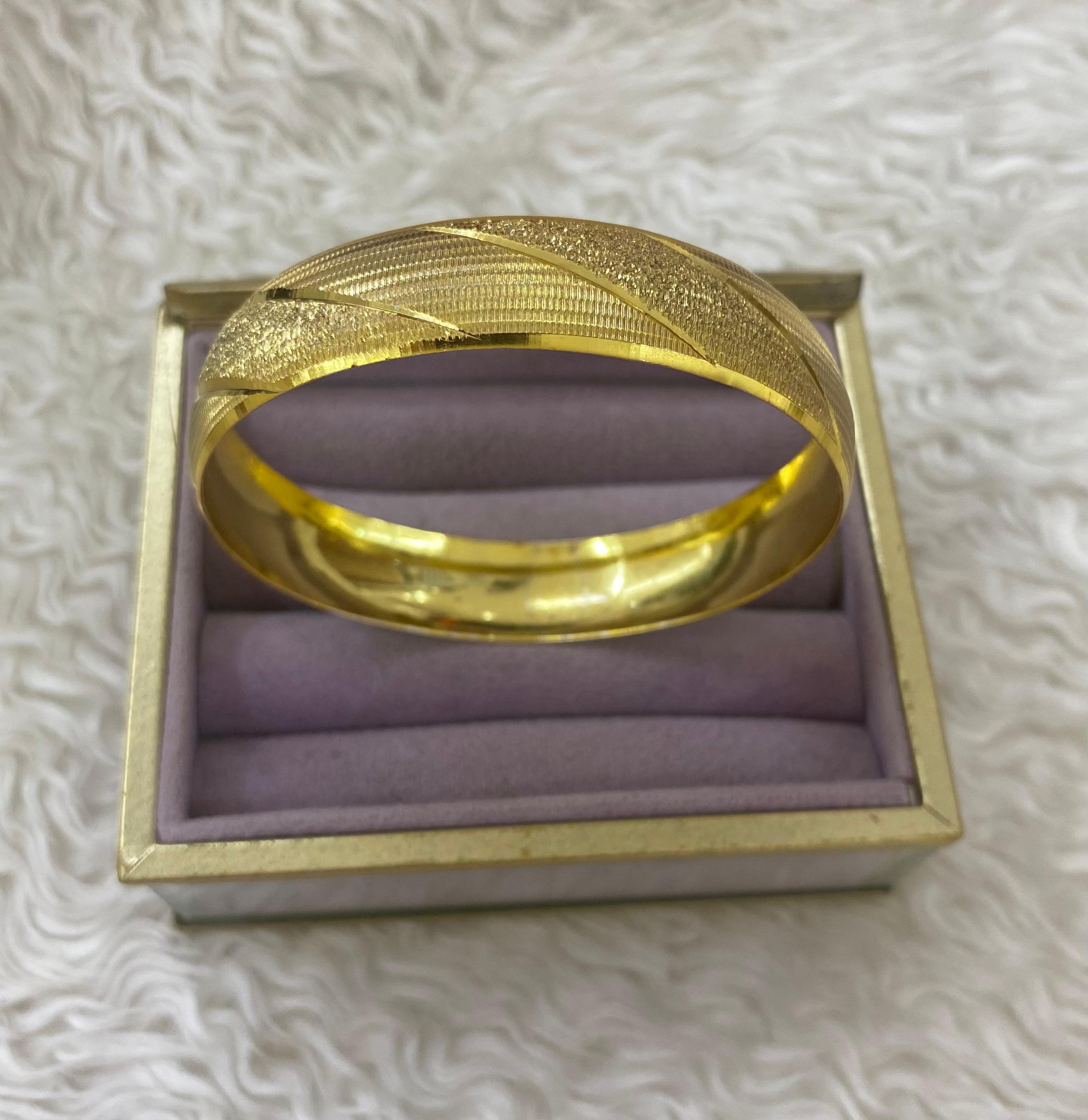 "Ahenkli Yaprak" Kumlu ve Çizgili Kelepçe Bilezik (65mm)