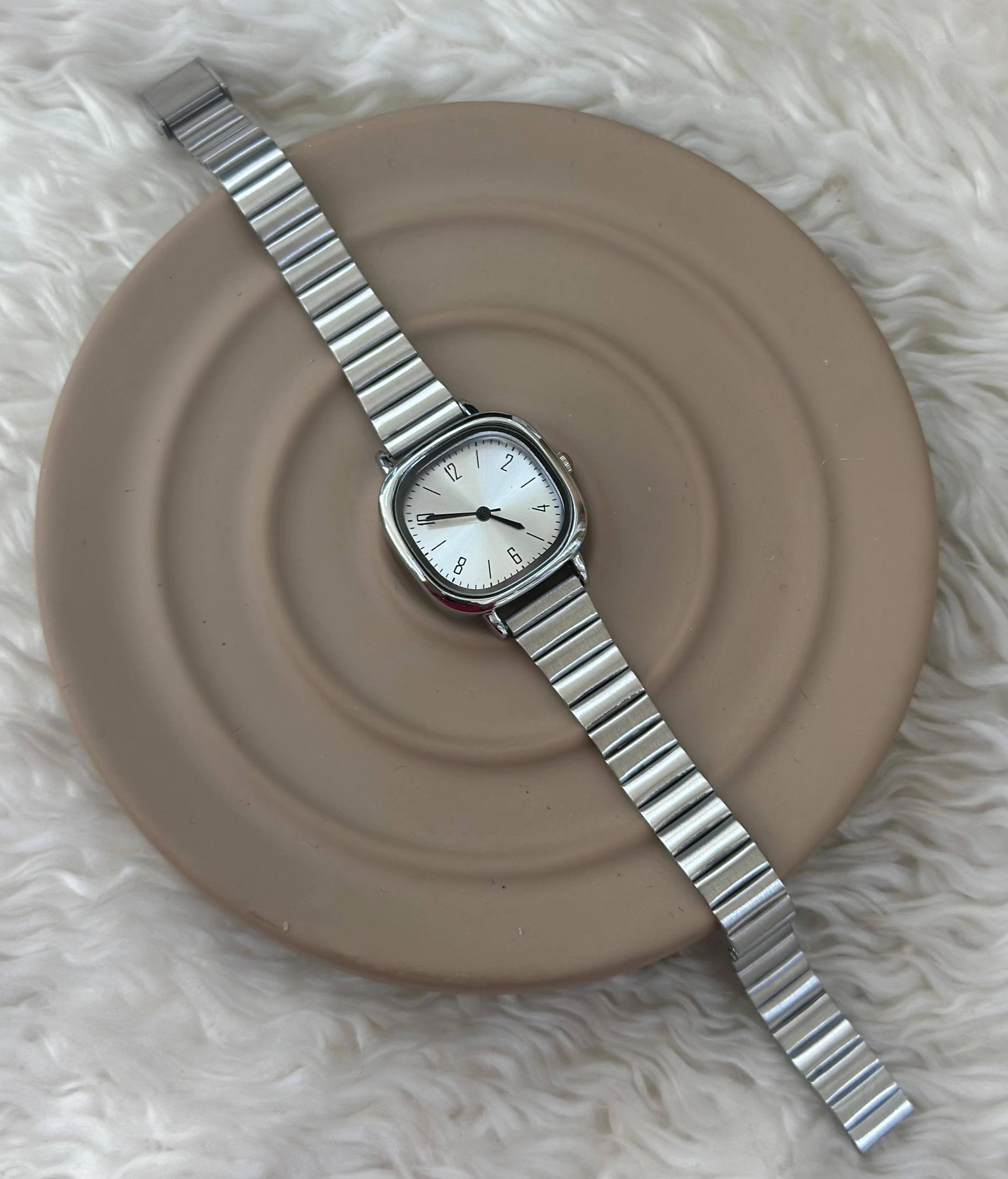  Minimalist Kare & Esnek Konfor Saat ⚪