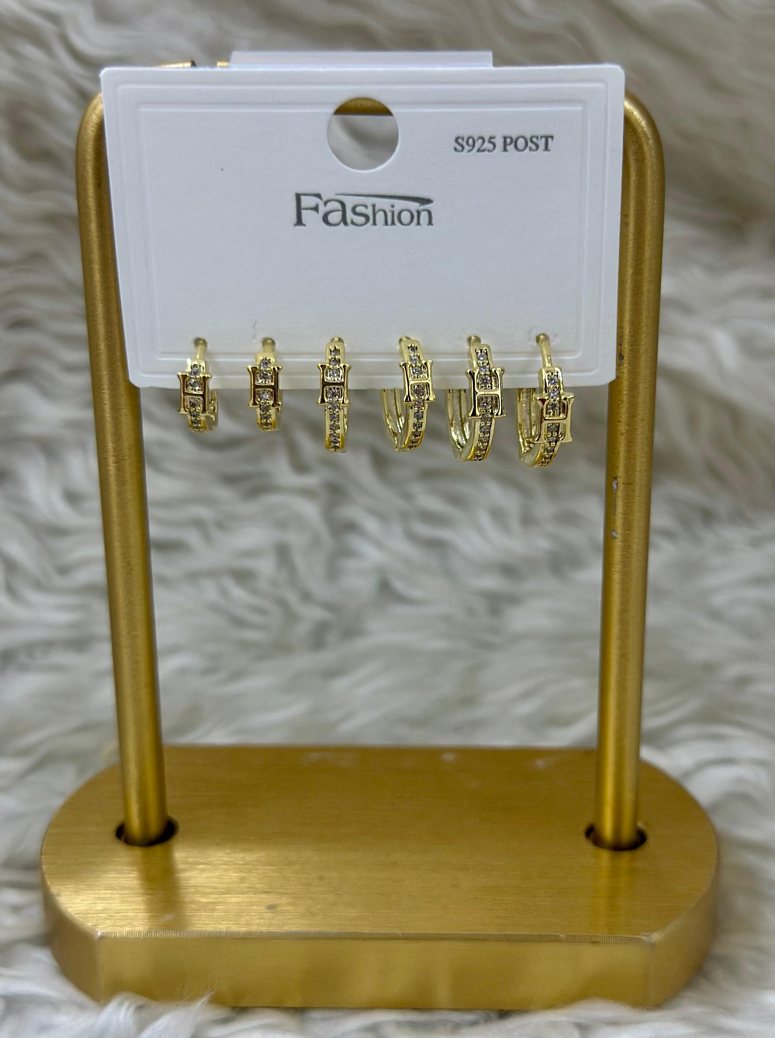 👑 Güneş Gibi Parlak: Gold Full Taşlı Halka Küpe! ☀️