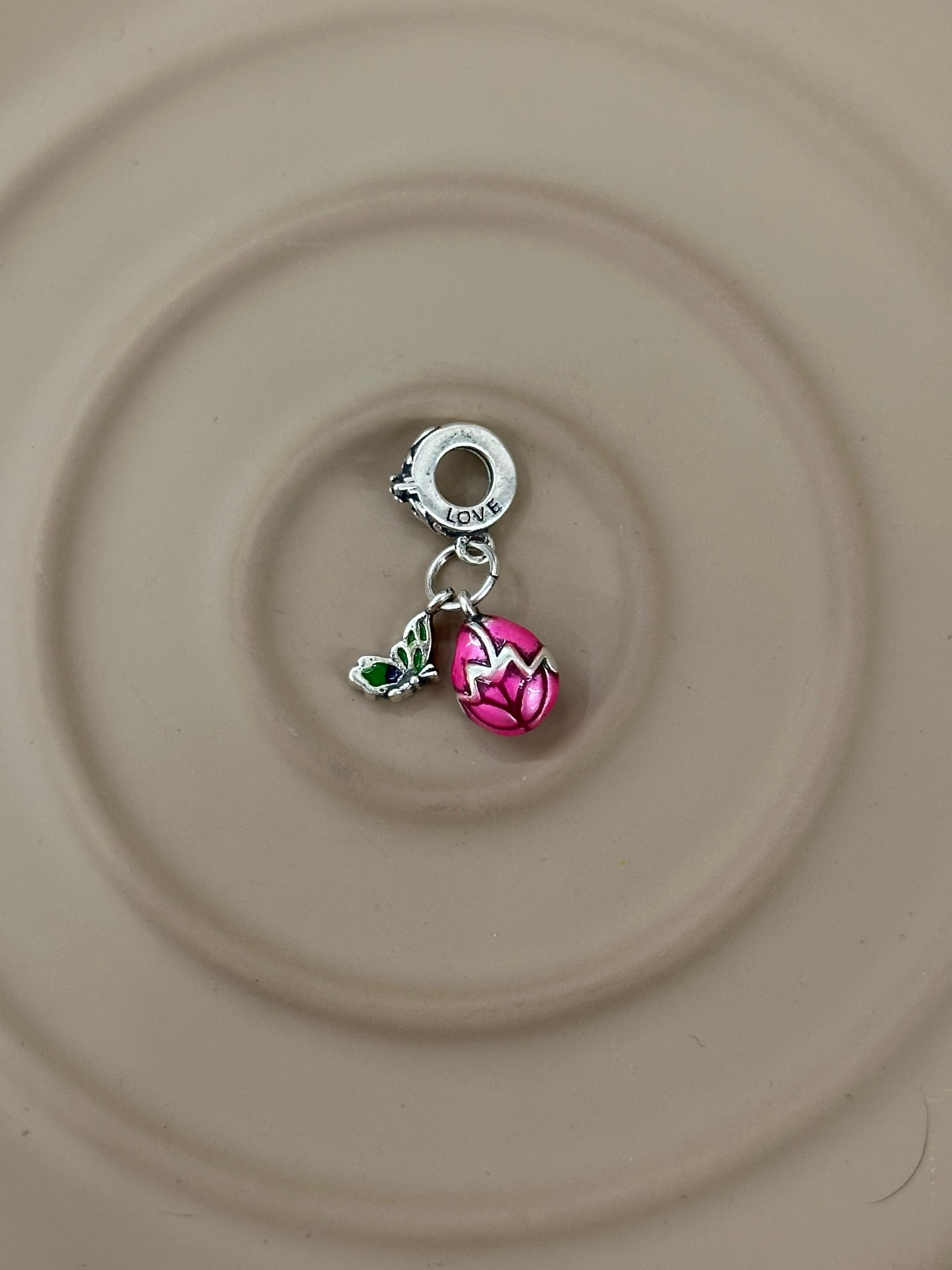 Bahar Neşesi – Kelebekli Pembe Yumurta Charm