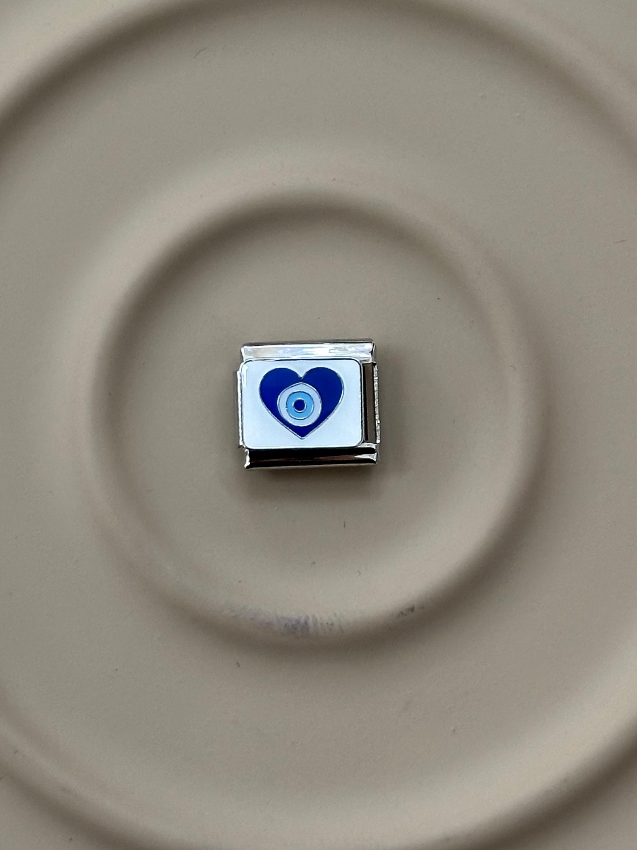 Nomination charm