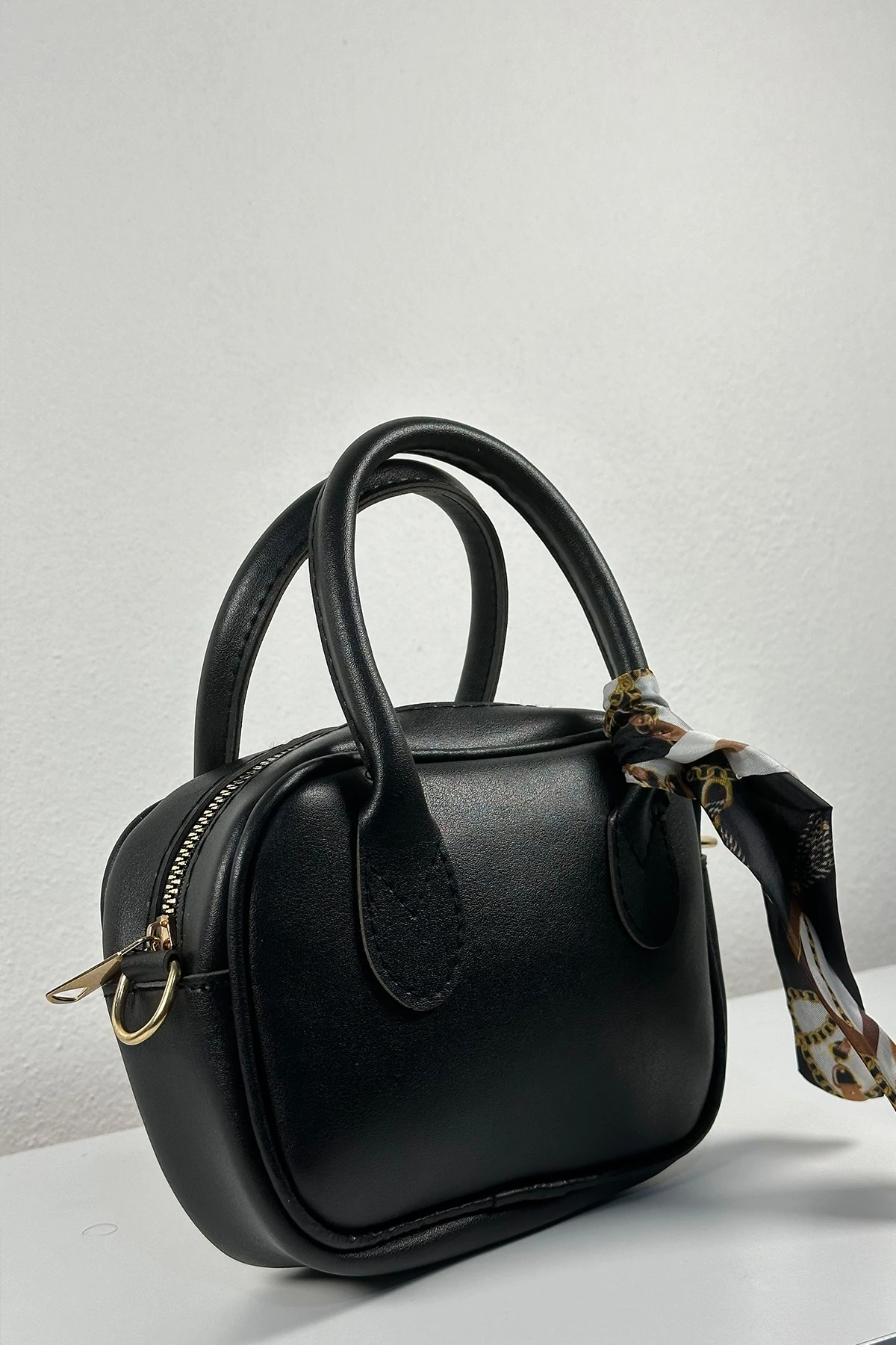 Nivelle Velour Siyah Flularlı Fermuarlı El ve Omuz Çantası