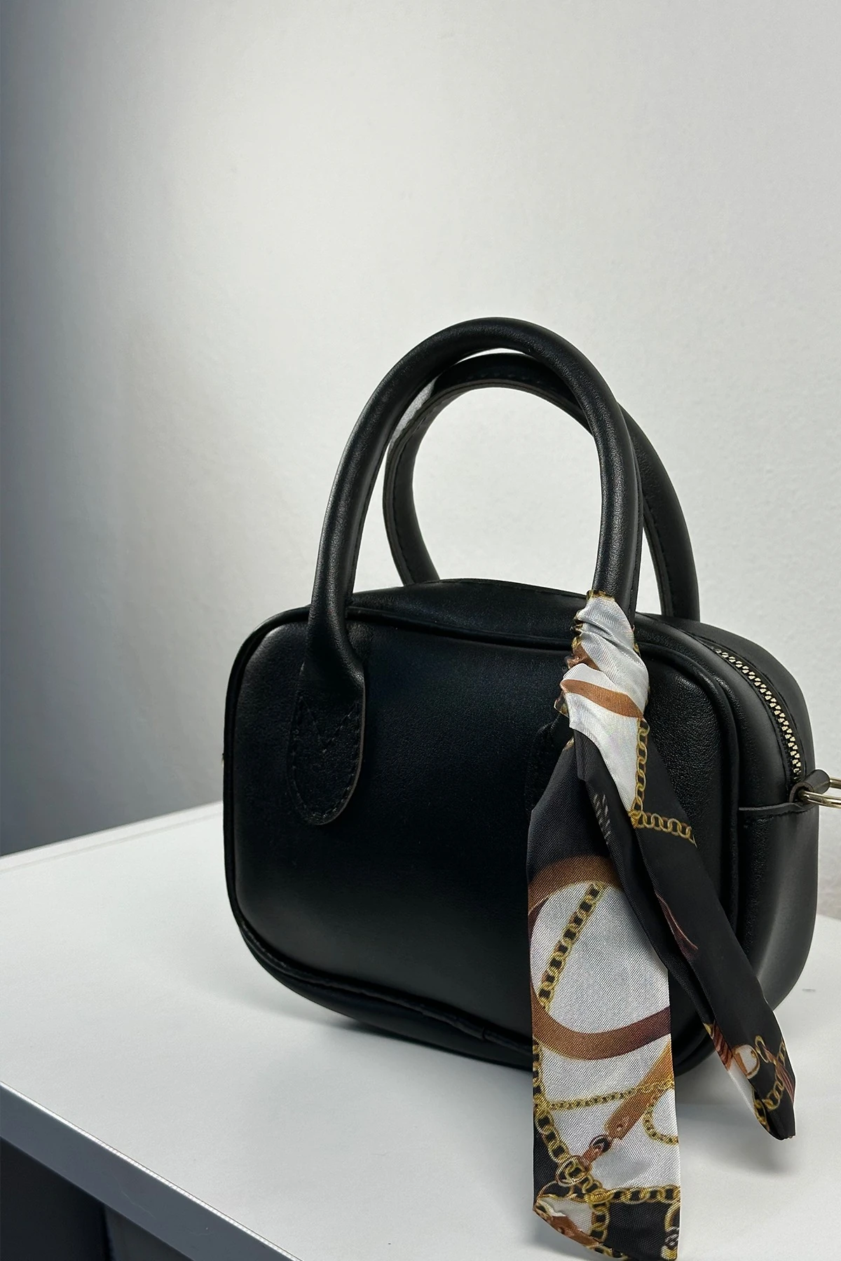 Nivelle Velour Siyah Flularlı Fermuarlı El ve Omuz Çantası