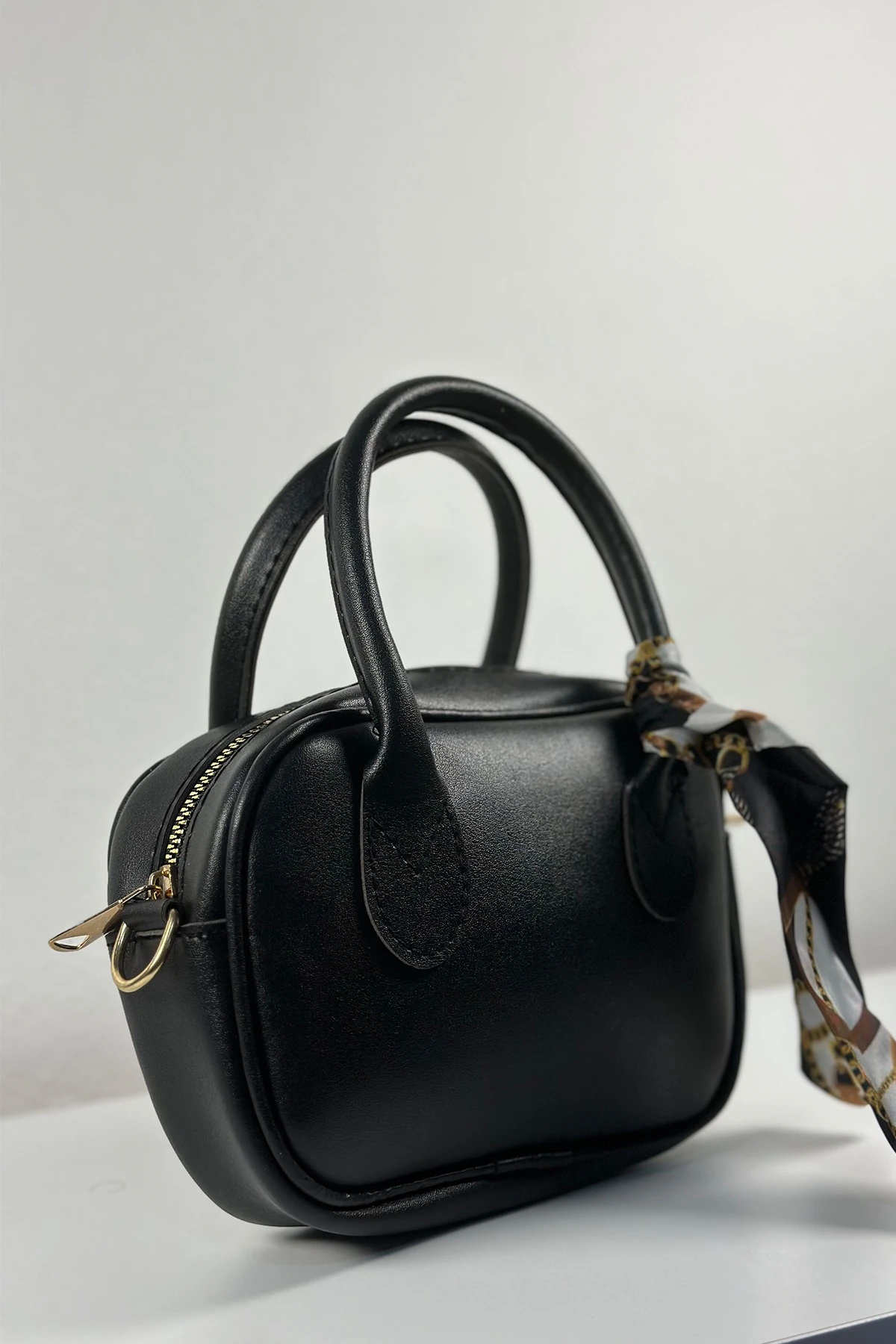 Nivelle Velour Siyah Flularlı Fermuarlı El ve Omuz Çantası