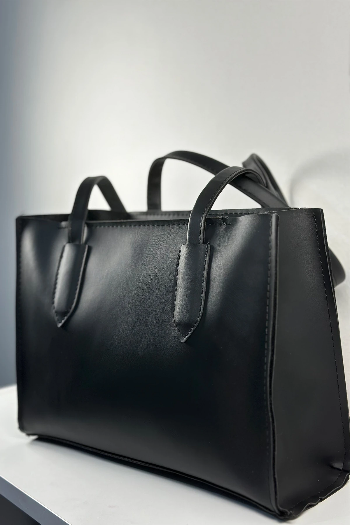 Bellarose Elite Büyük Boy Siyah Askılı Kadın El Kol ve Omuz Çantası