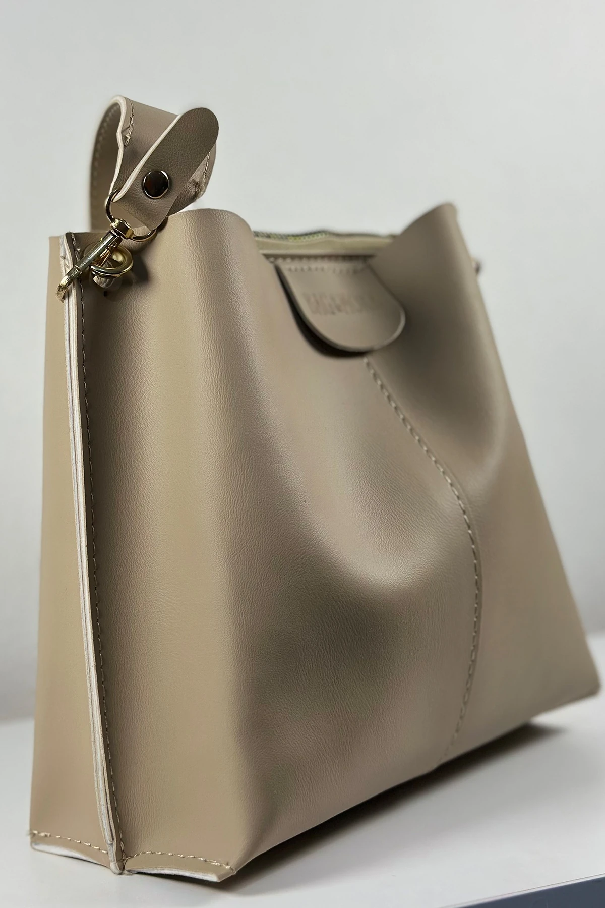 Virella Signature Krem Üç Bölmeli Askılı Kadın El Kol ve Omuz Çantası