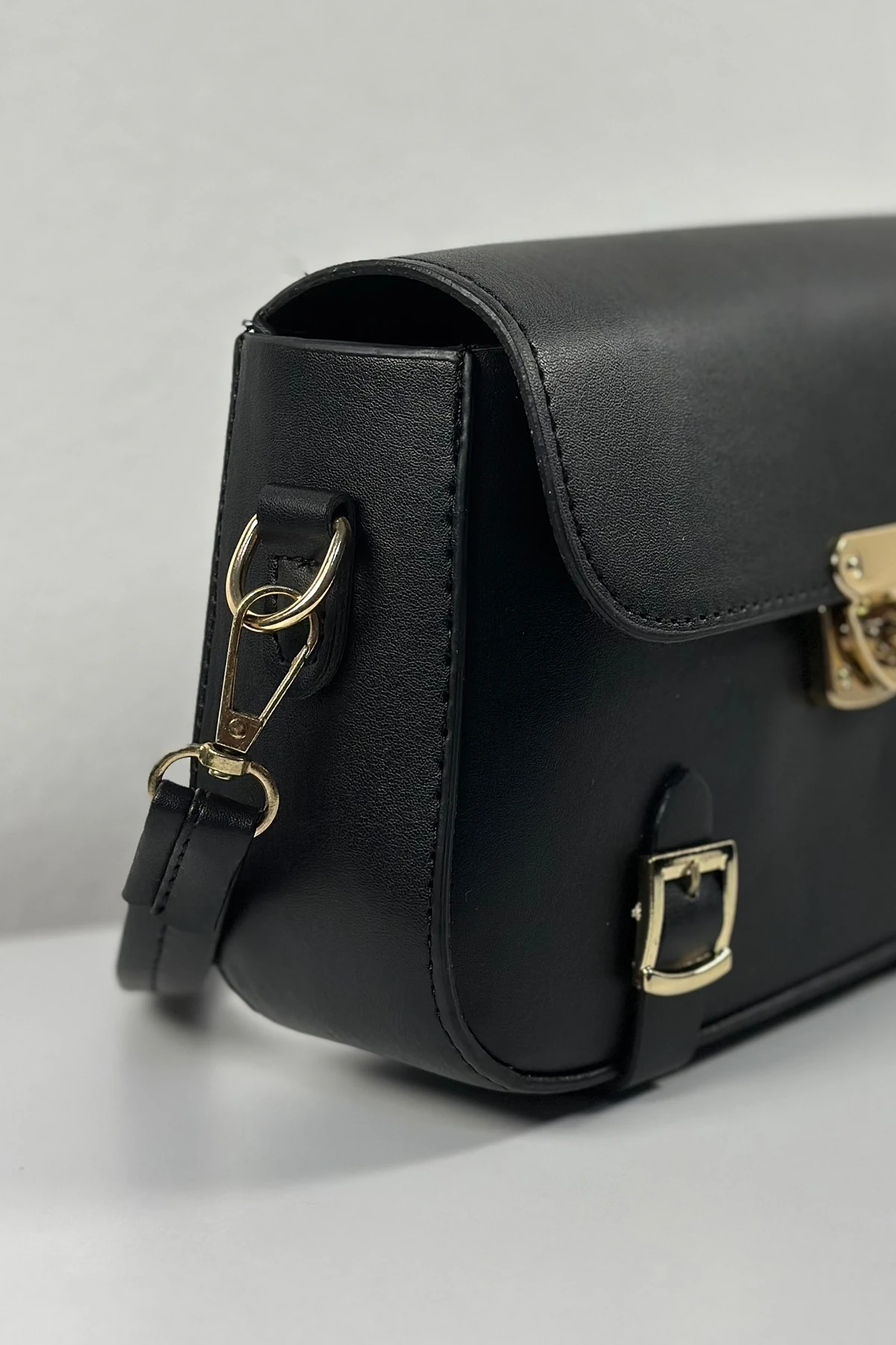 Calista Verona Siyah Kilit Detaylı Askılı Kadın El Kol ve Omuz Çantası