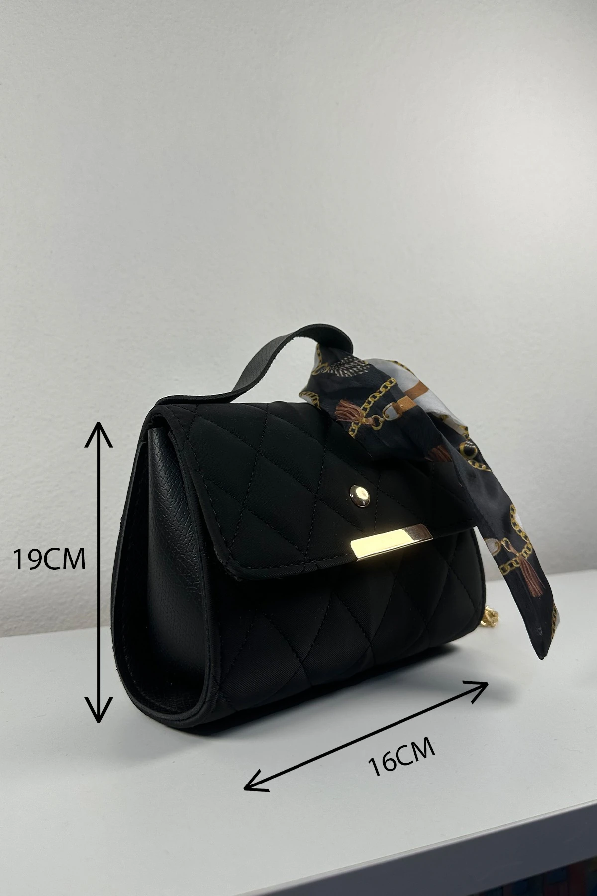 Celestia Milano Siyah Fular Detaylı Zincir Askılı Süet Kadın El Kol ve Omuz Çantası