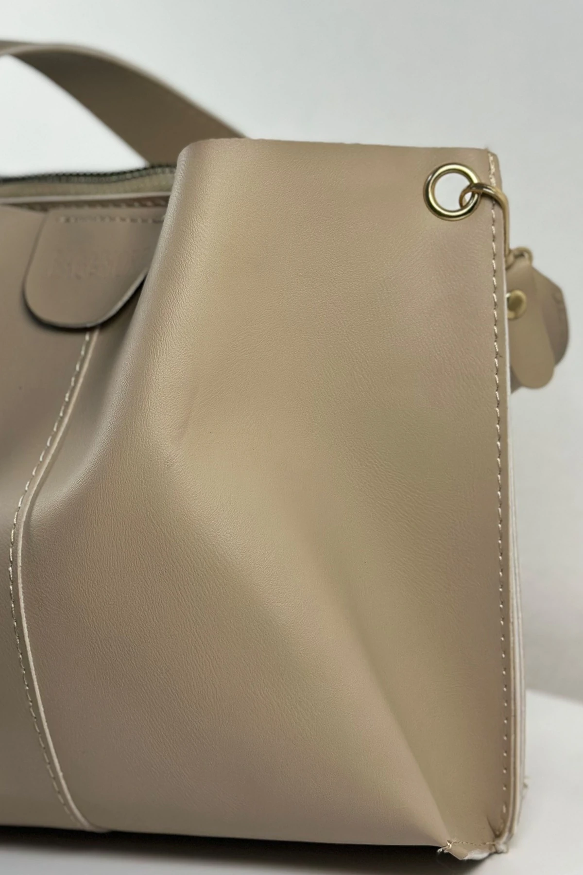 Virella Signature Krem Üç Bölmeli Askılı Kadın El Kol ve Omuz Çantası