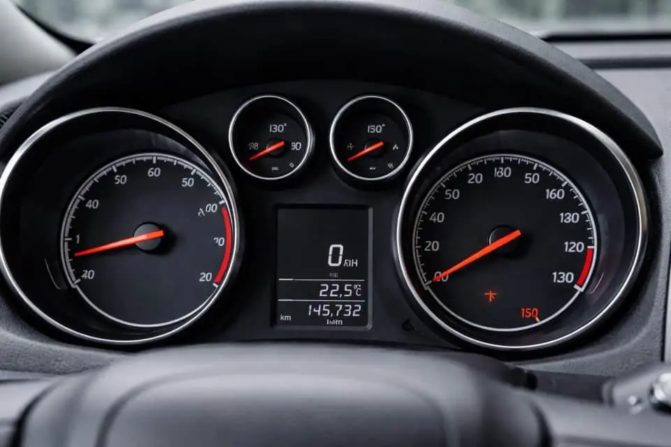 Opel Astra Hararet Göstergesi Nerede?