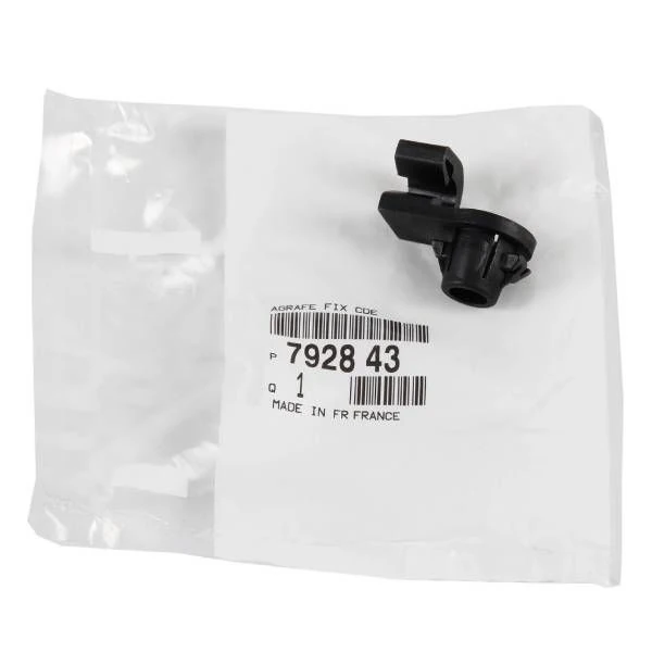 opel-corsa-f-kaput-dayama-demir-klipsi-gm-marka