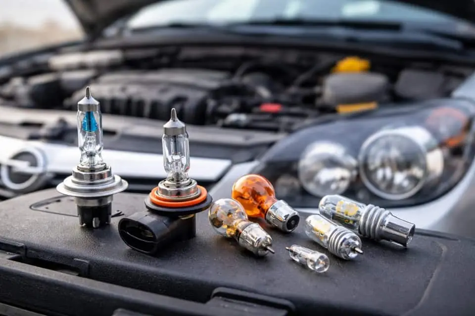 Opel Astra H Ampul Tipi