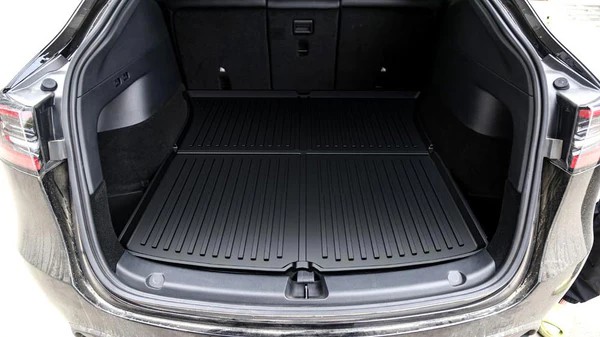 Tesla Model Y Premium Arka Bagaj Havuzu 