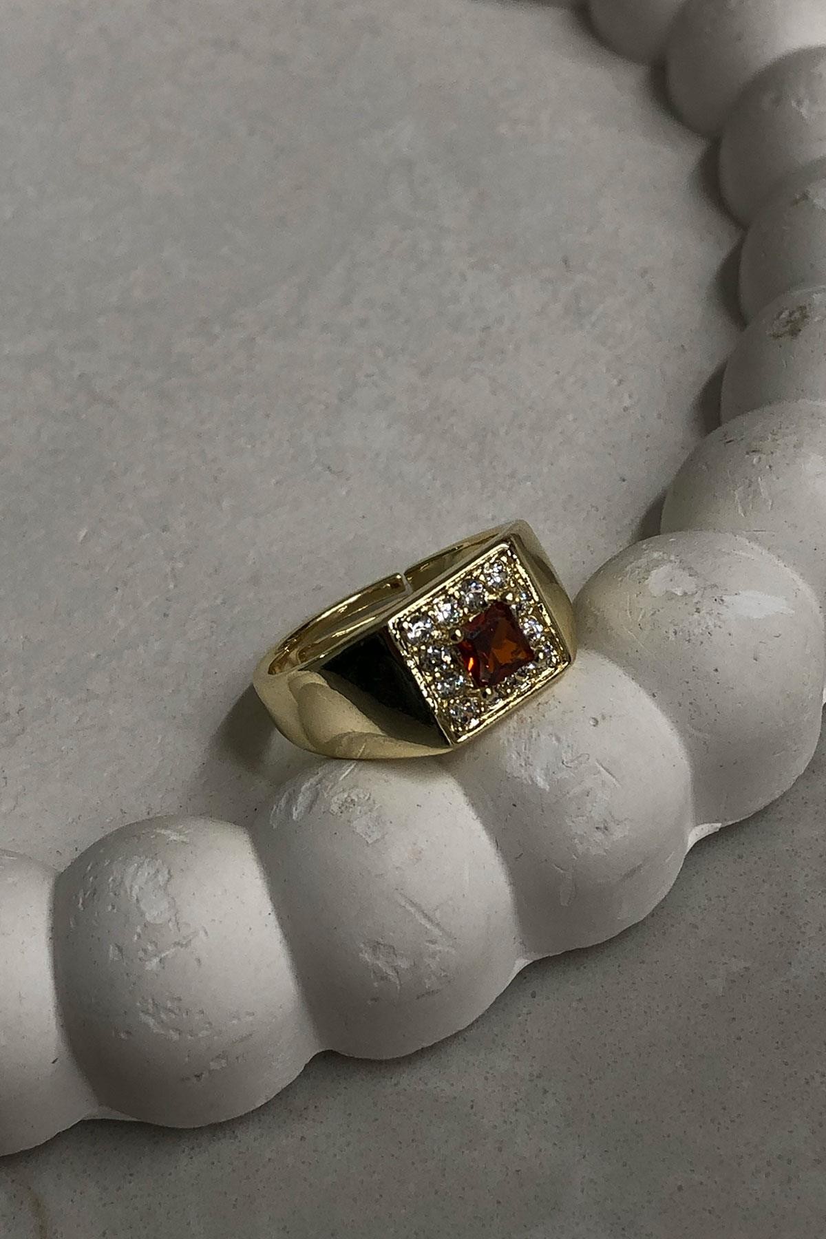 Kare Bordo Taşlı Model Gold Detaylı Zirkon Taş Yüzük