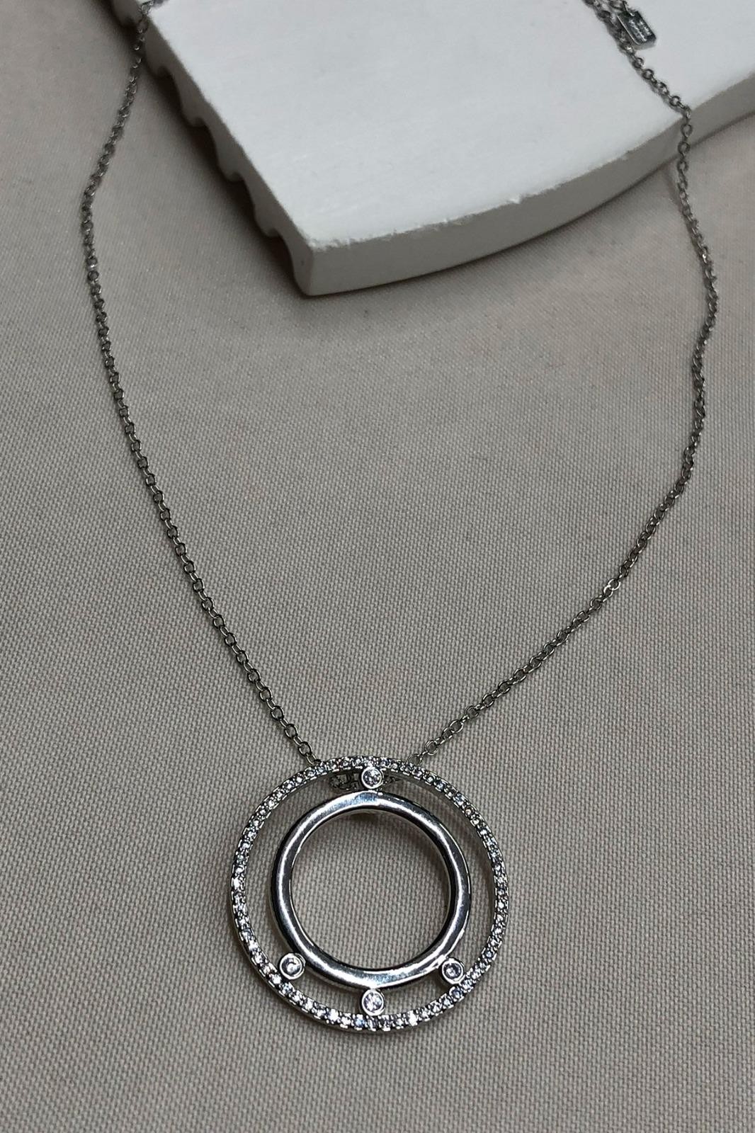 Yuvarlak Model Gümüş Çelik Kolye
