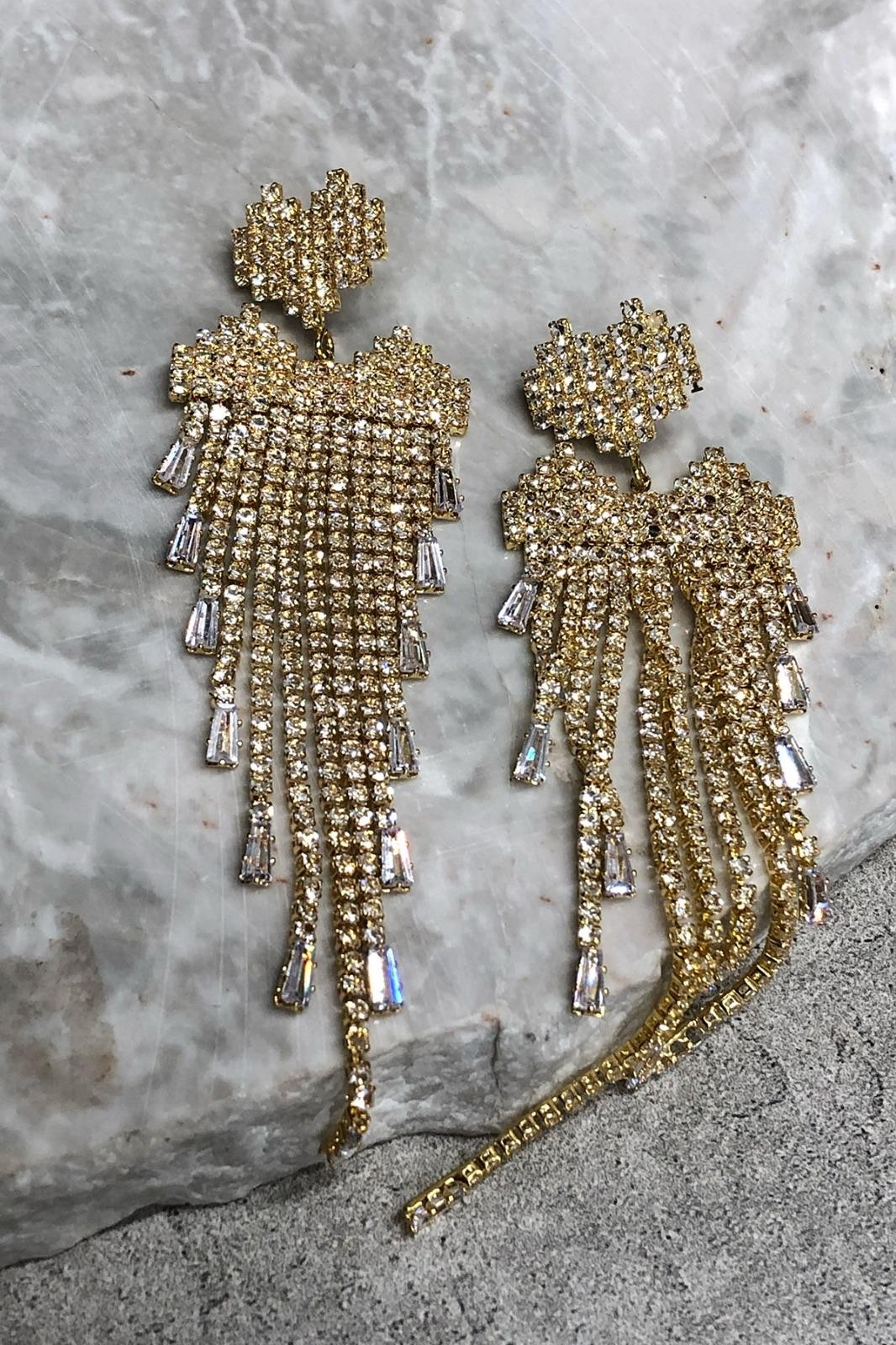Kalp Model Sıra Zirkon Taş Gold Küpe