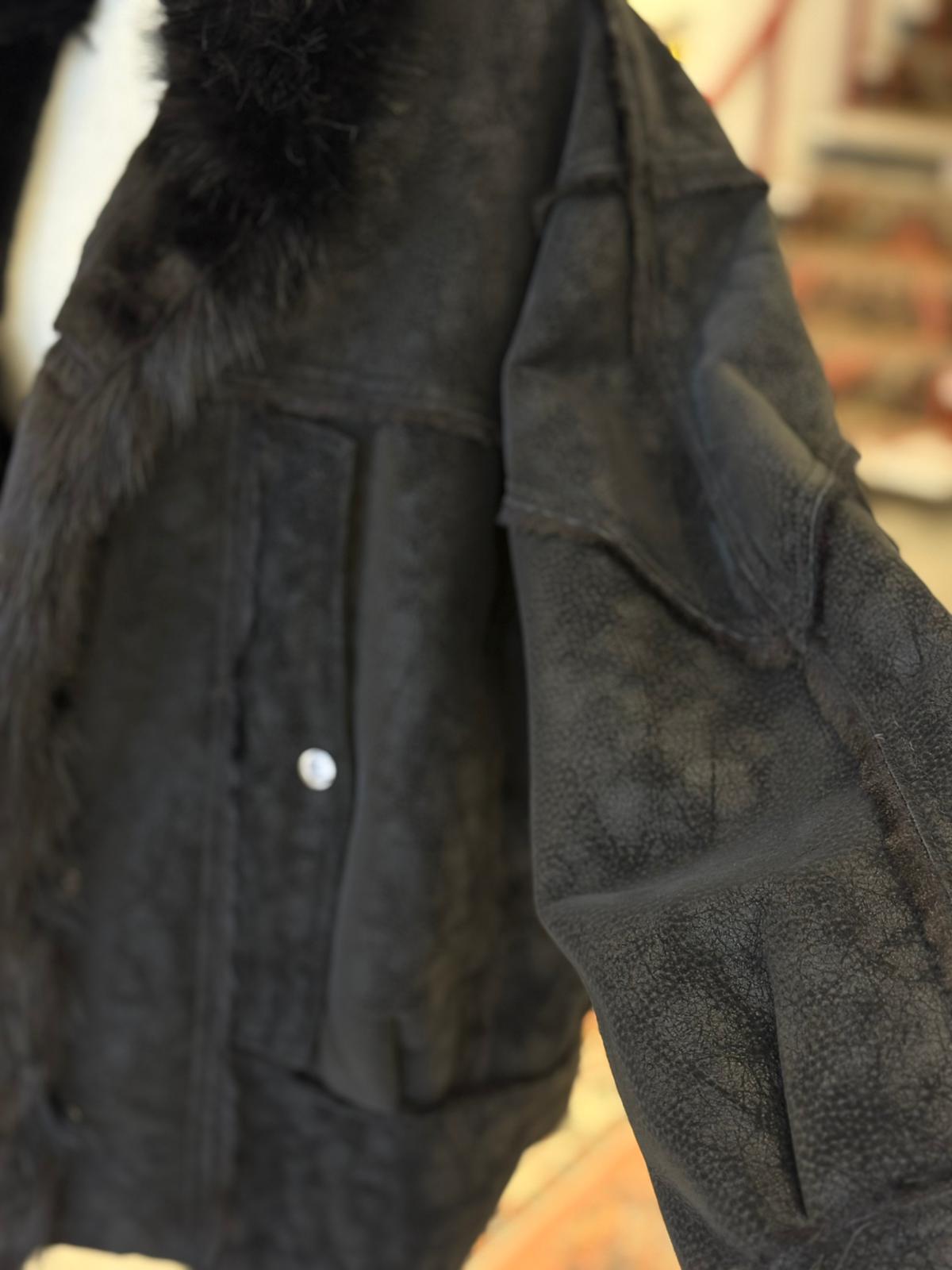 Kürklü Kısa Siyah Mont