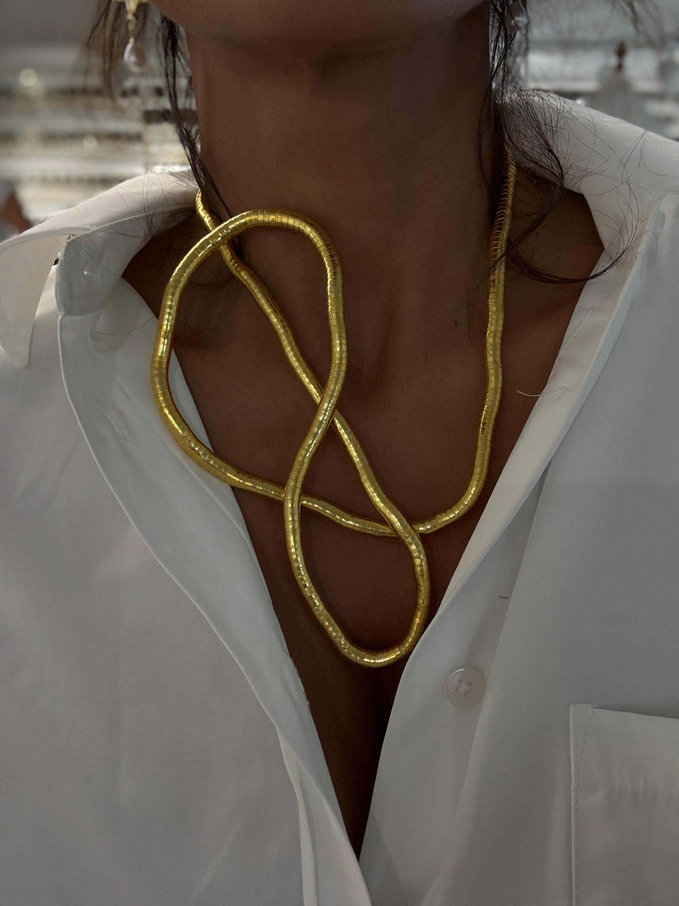 Şekil Değiştiren Gold Kolye