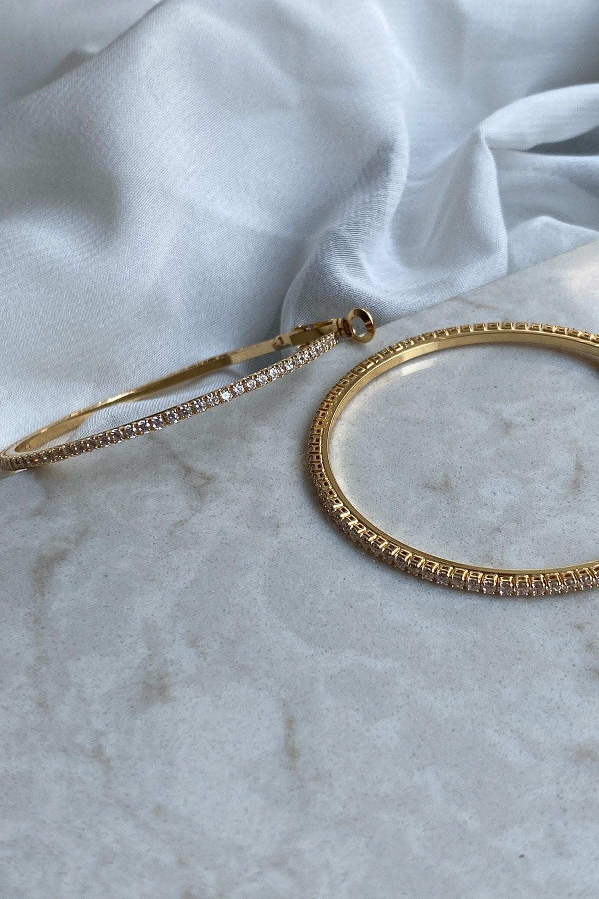 Zirkon Taş Gold Detaylı Büyük Boy Halka Küpe