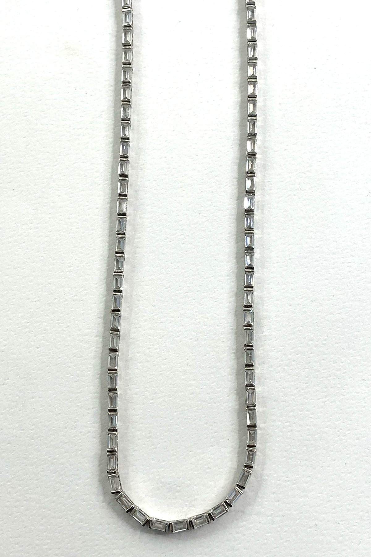 Silver Dikdörtgen Model Zirkon Taş Kolye