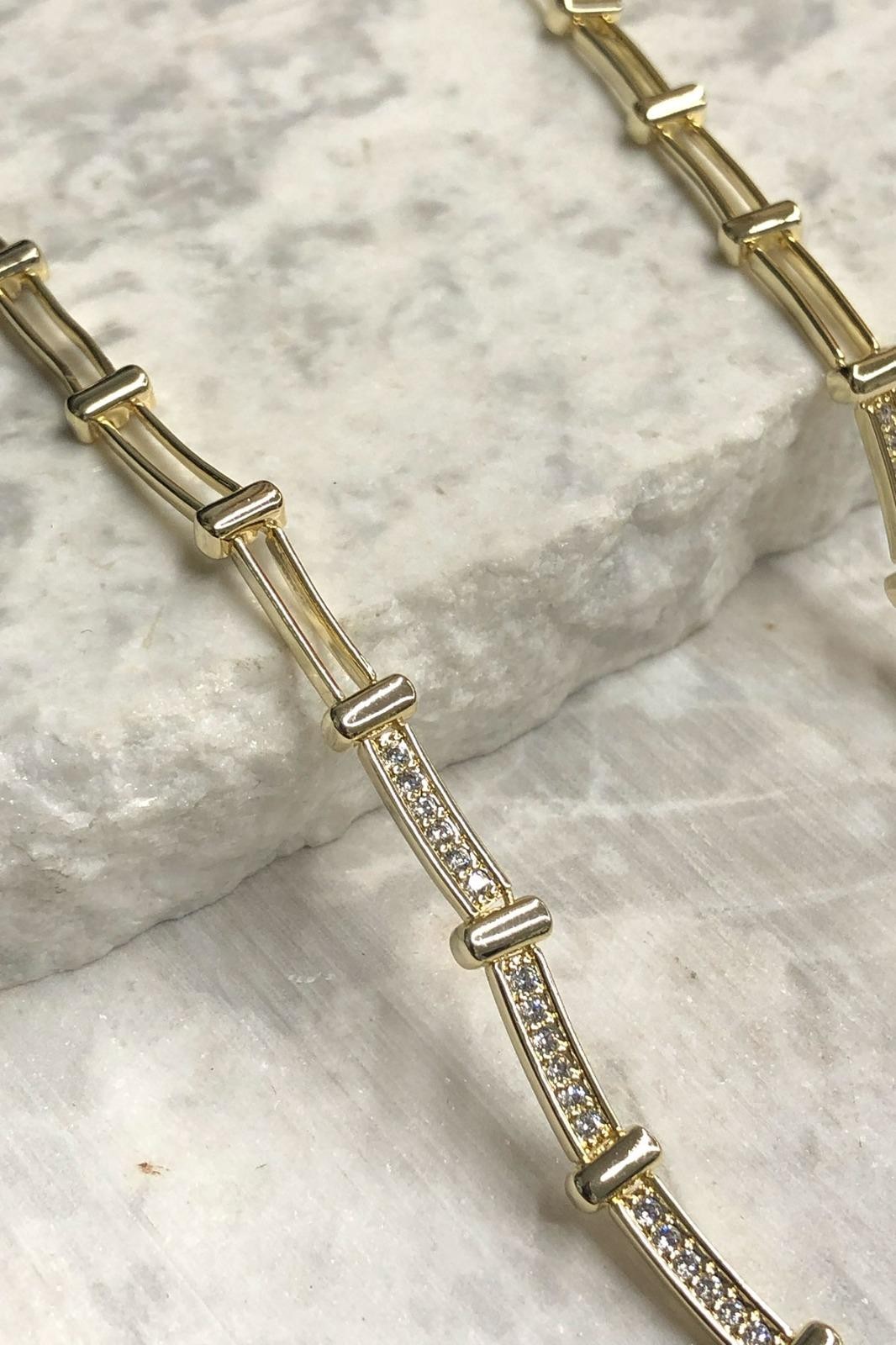Zirkon Taş Model Gold Detay Kaplama Kolye