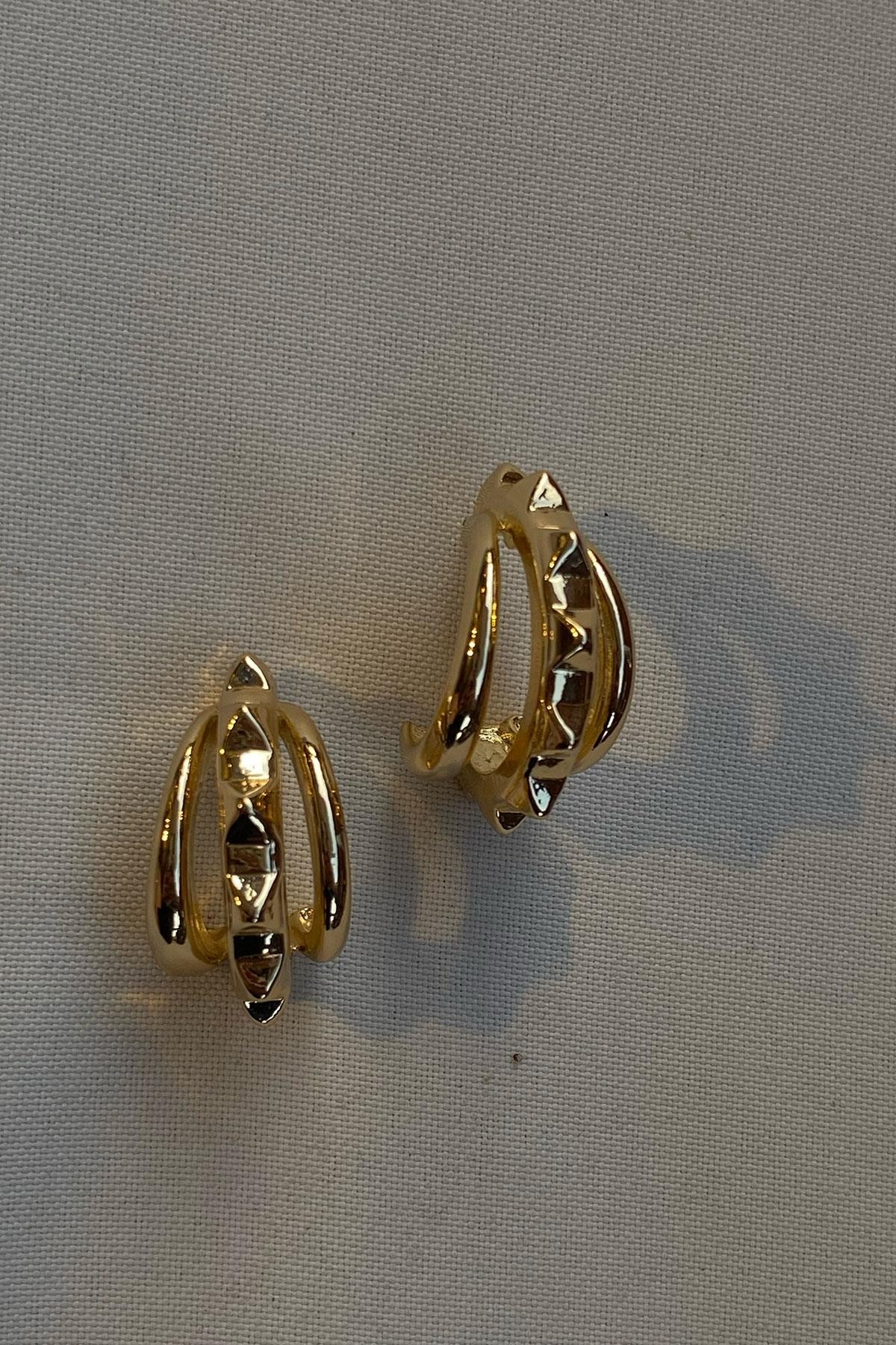Zımba Model Düz Gold Detaylı Küpe