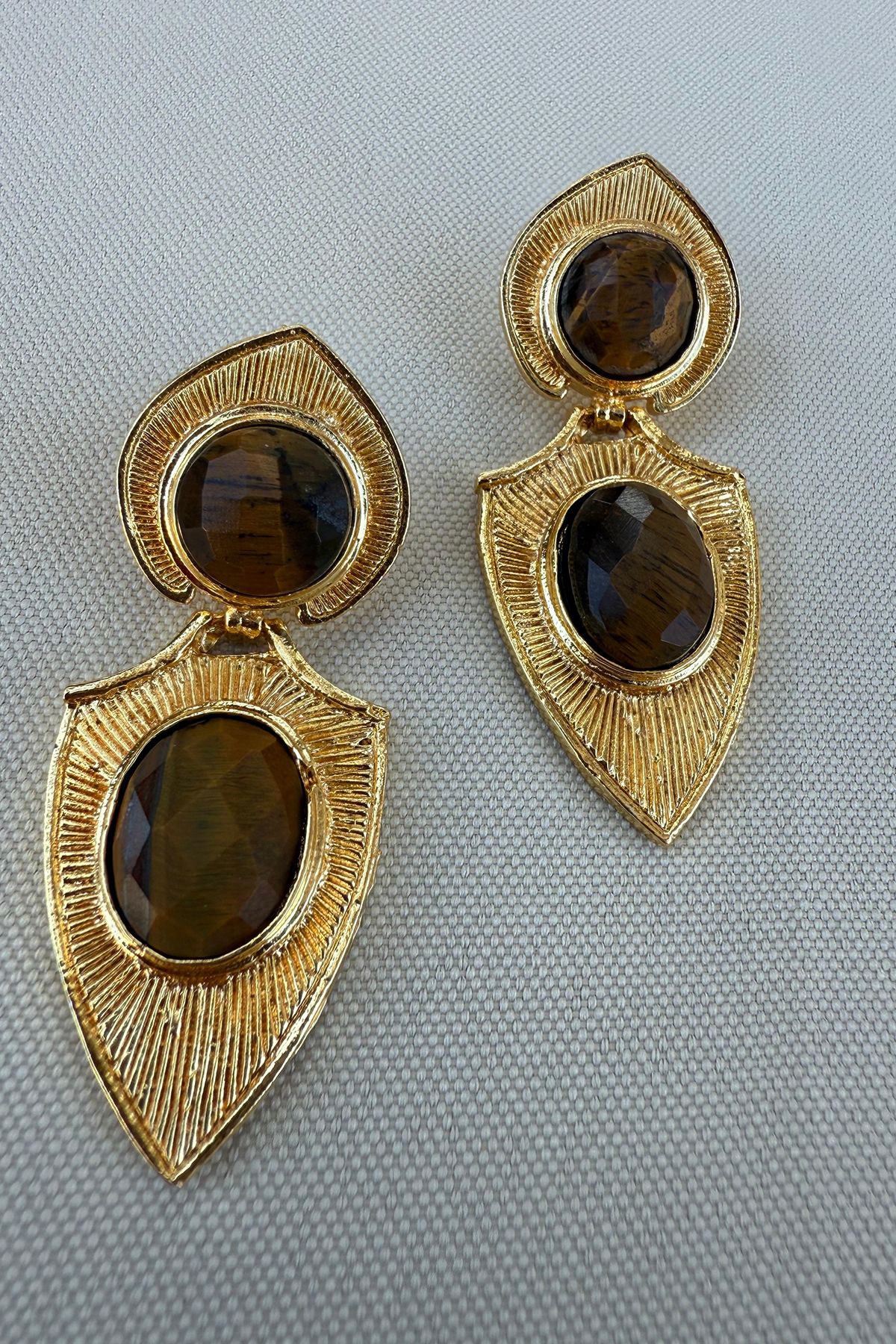 Sallantılı Doğal Taş Küpe