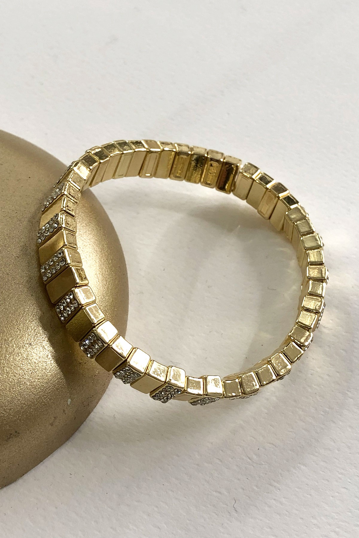 İnce Taşlı Gold Detaylı Lastikli Bileklik