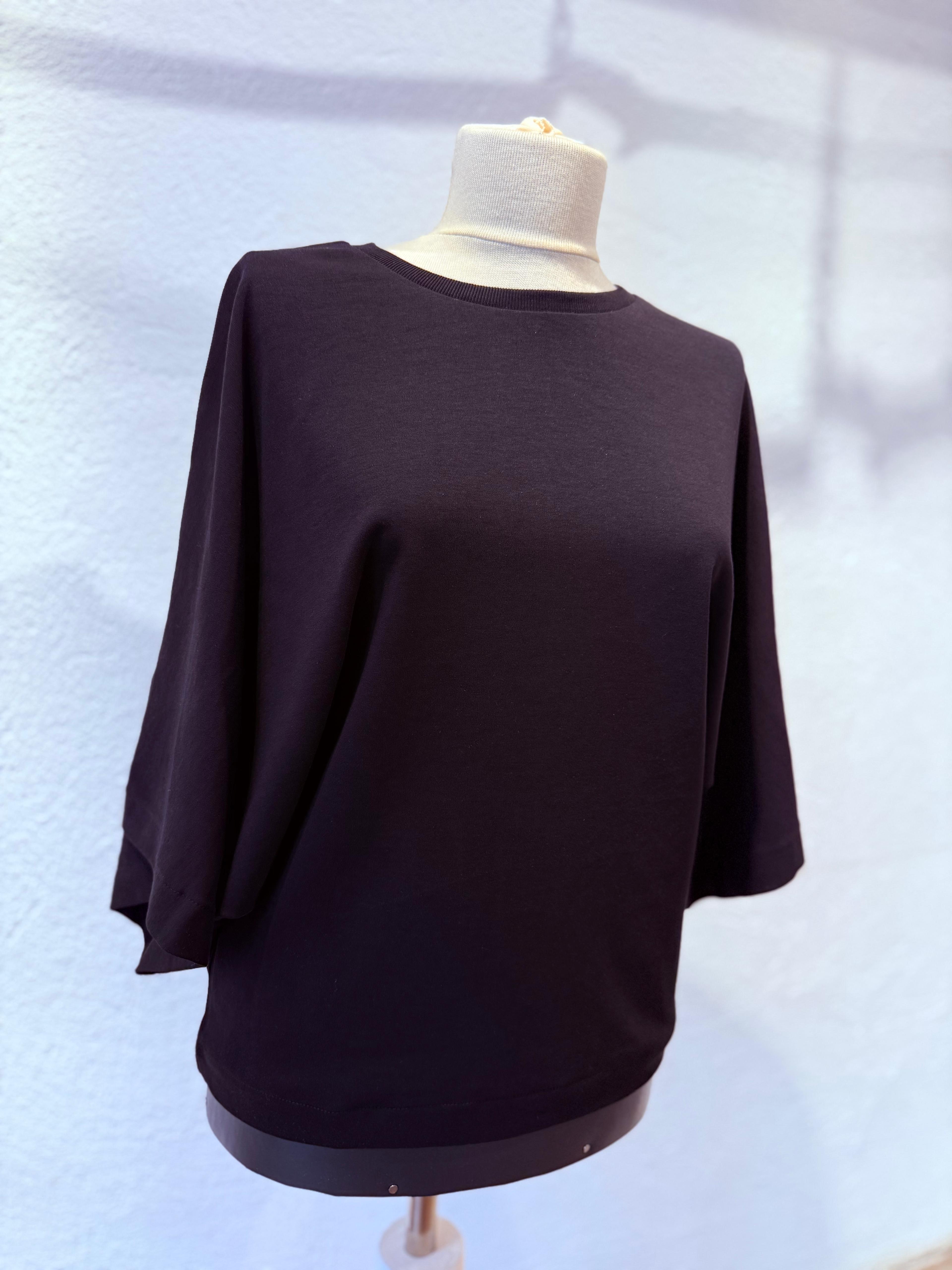 Yarasa Kol Siyah Tshirt