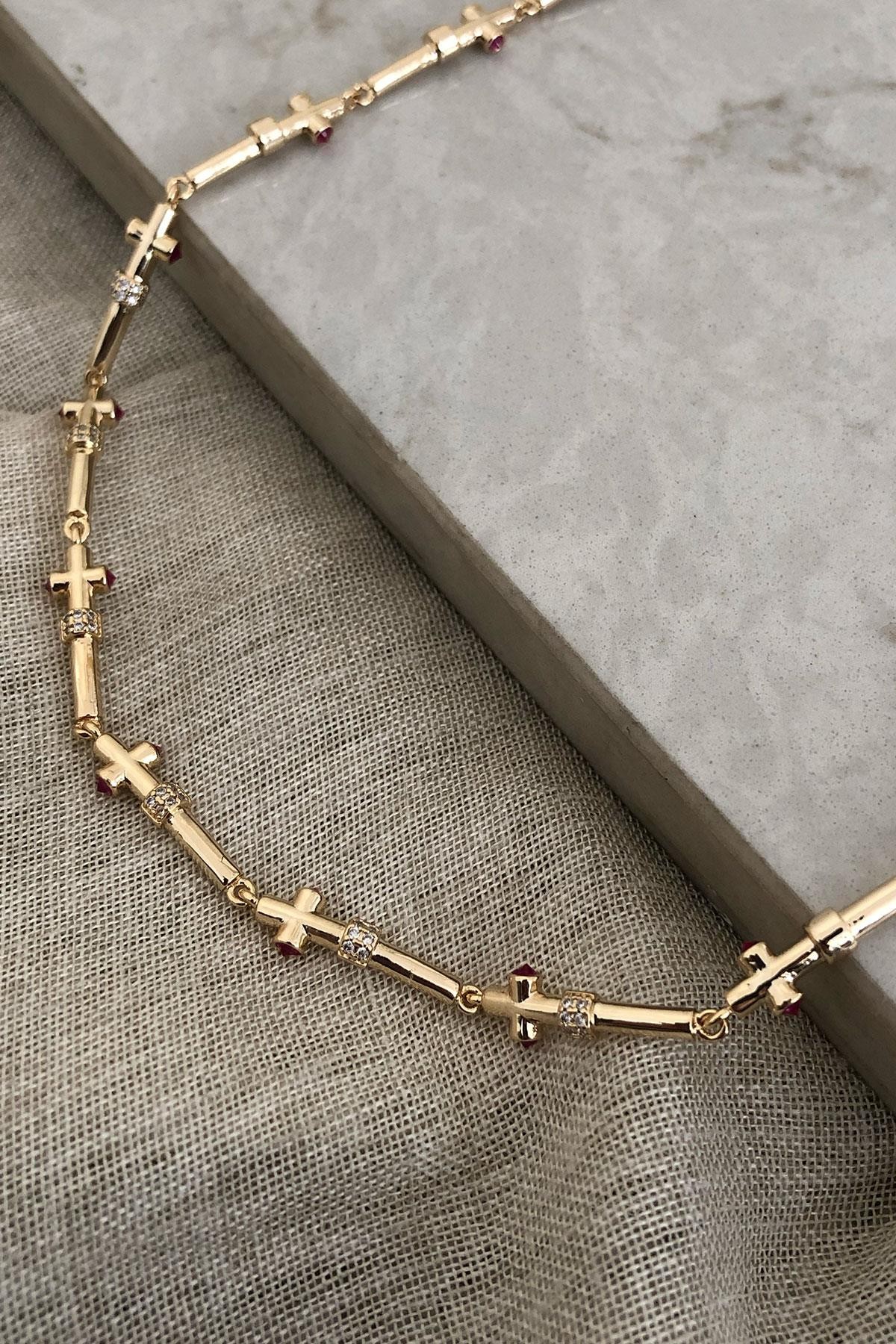 Minimal Taşlı Model Gold Detaylı Kaplama Kolye