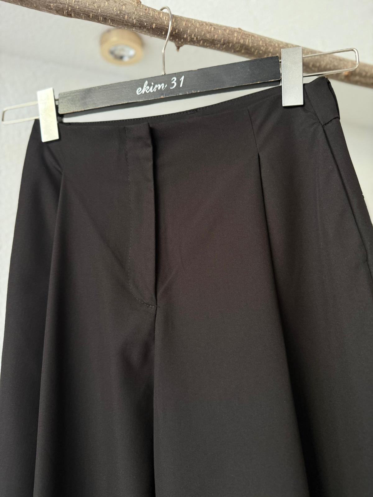 Pileli Lastikli Pantolon